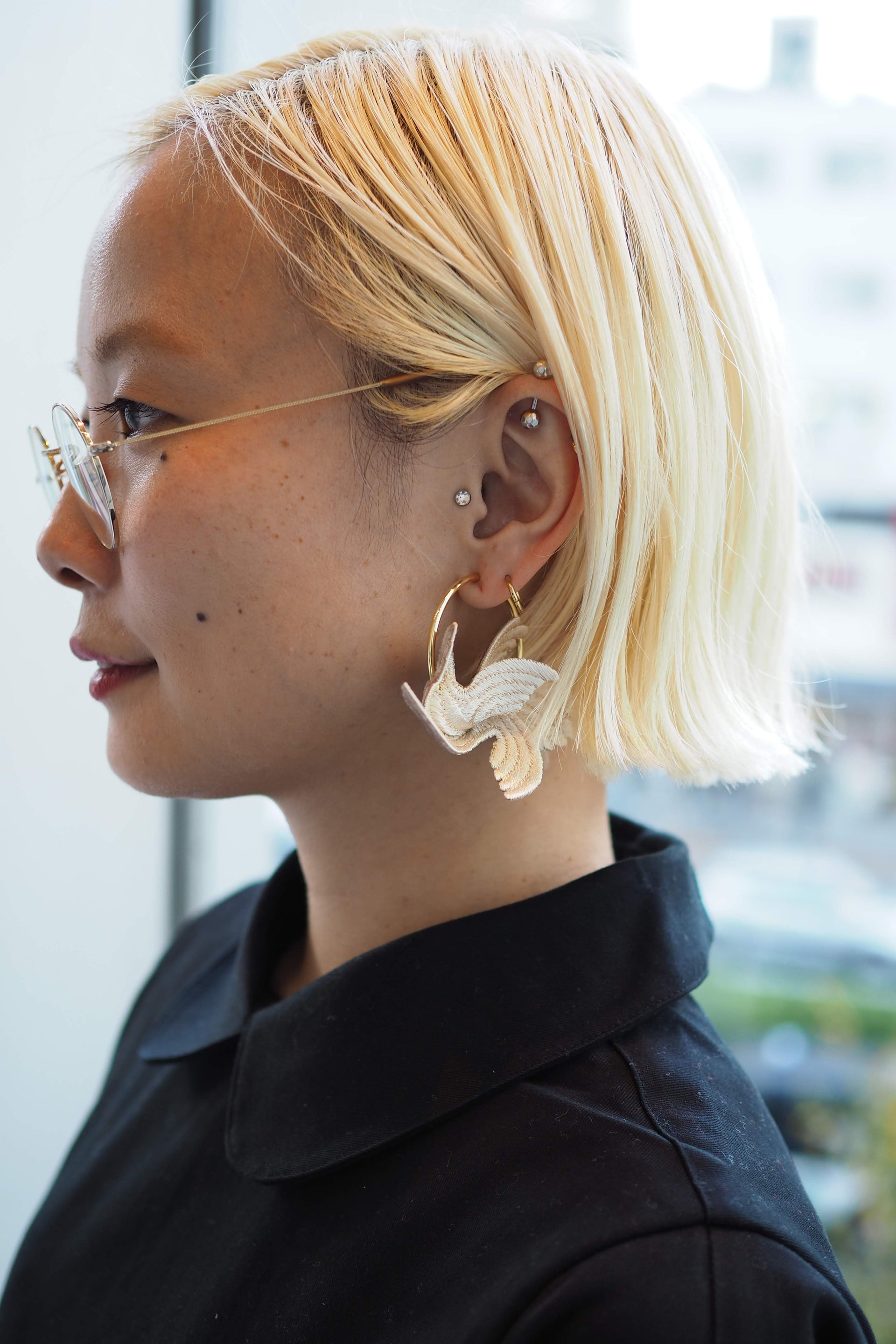 JOY "LITTLE BIRD" / EARRING / IVORY