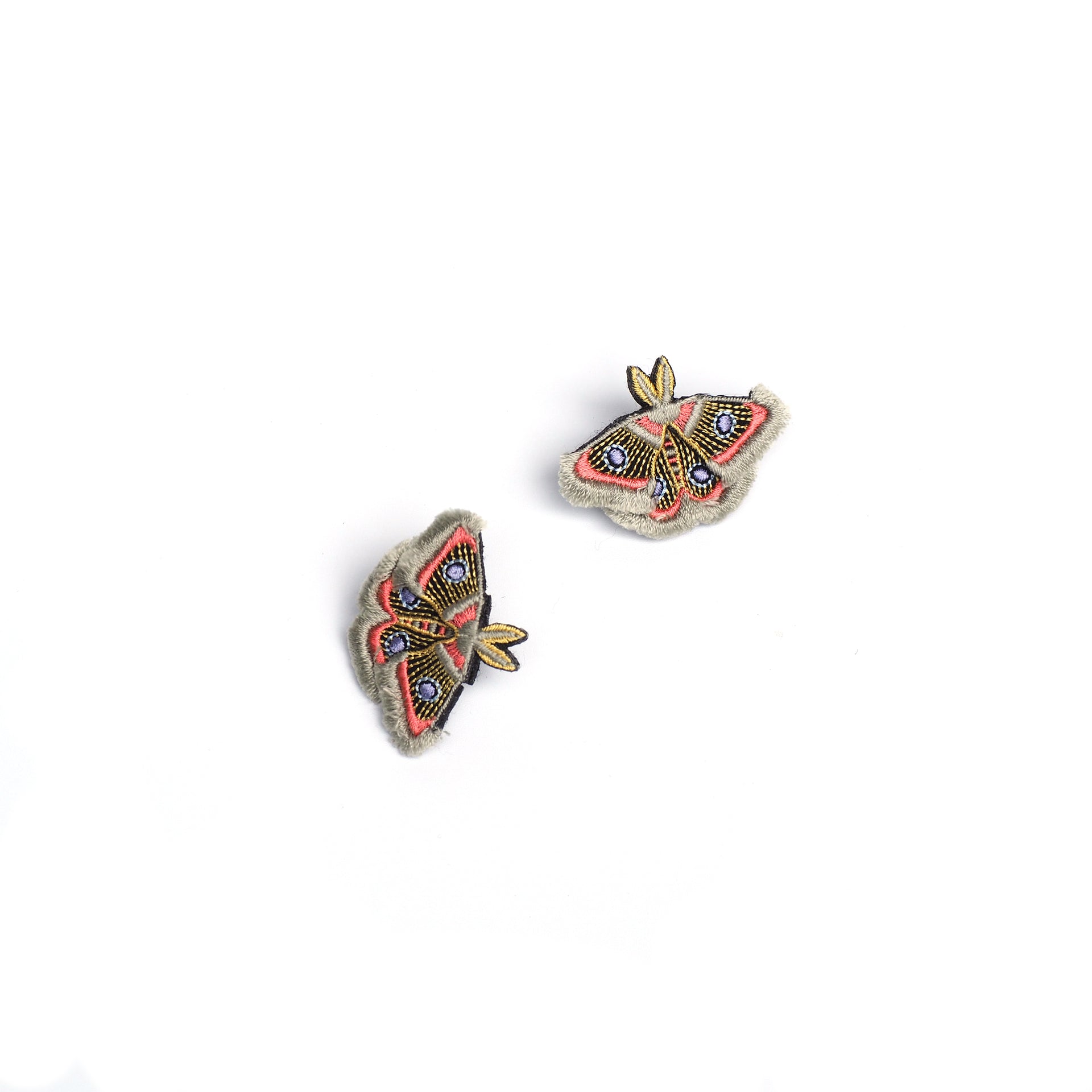 MOTH / EARRING EAR-CLIP / GRAY