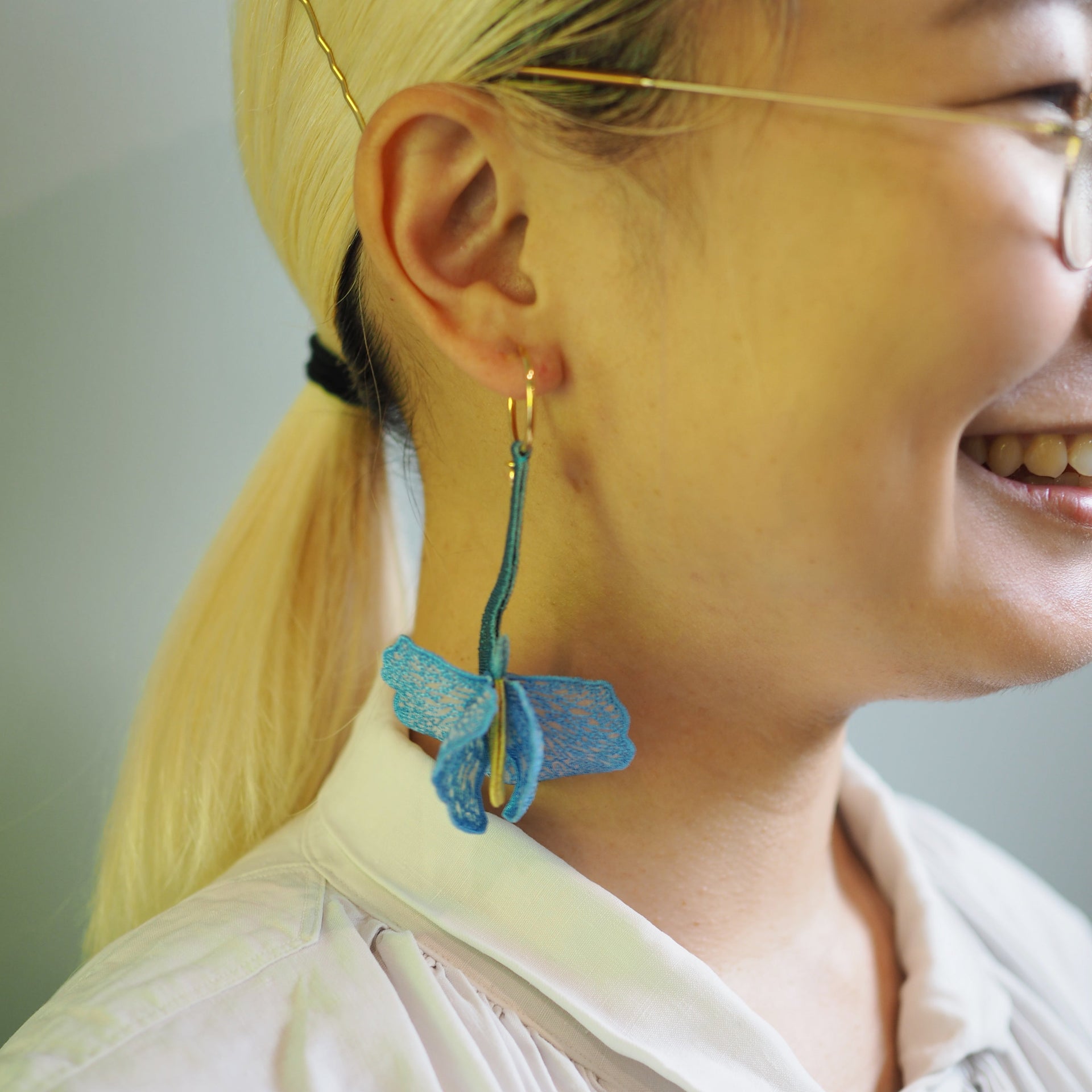 FRAGRANT VINES / SINGLE EARRING / BLUE