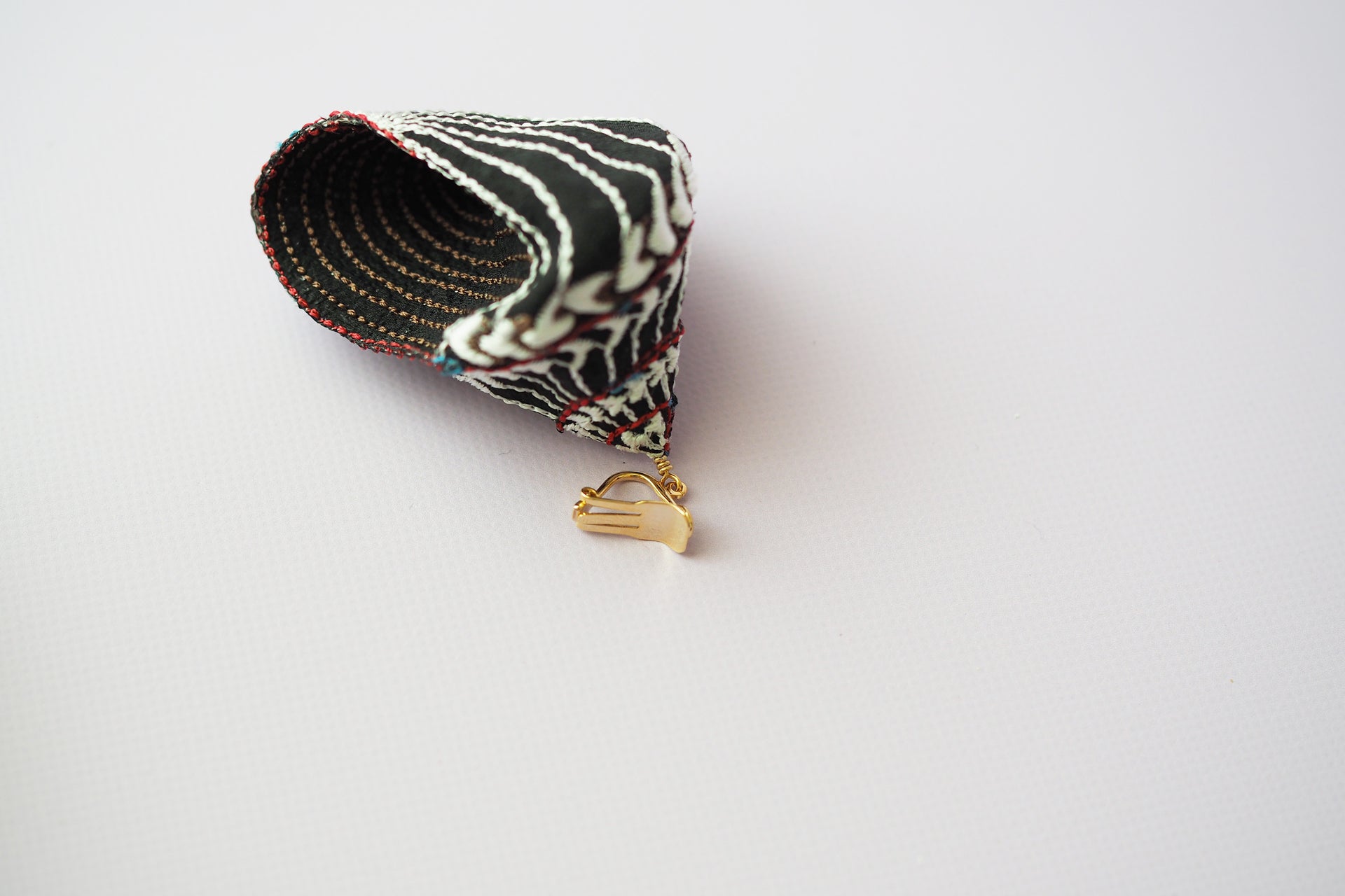 CONCH / EARRING / BLACK