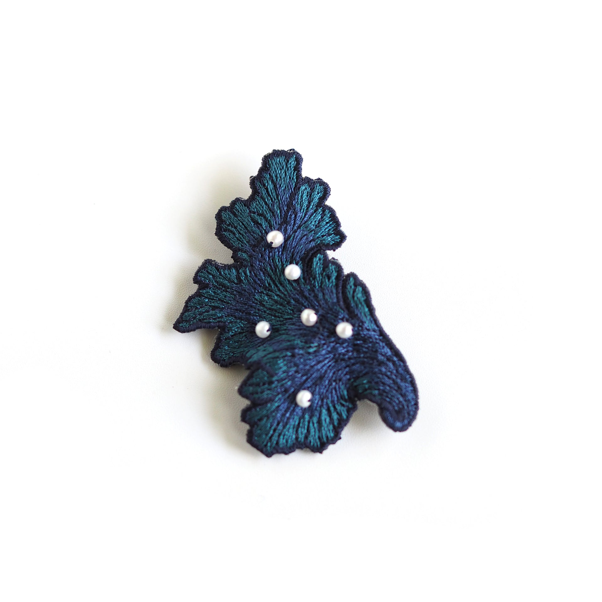 EMBROIDERY HAIRPIN / WAVY PEARL / NAVY