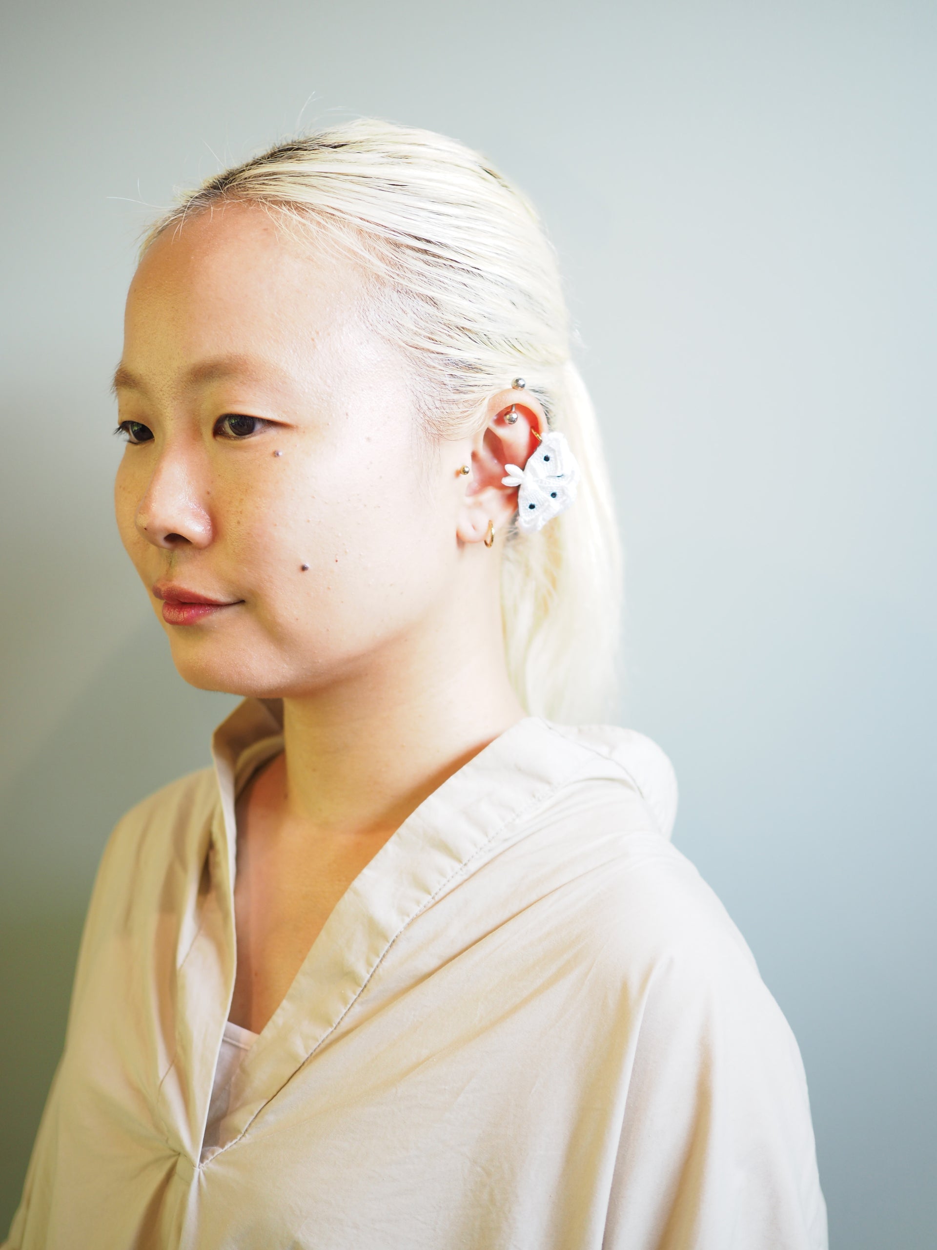 MOTH / EARRING EAR-CLIP / WHITE