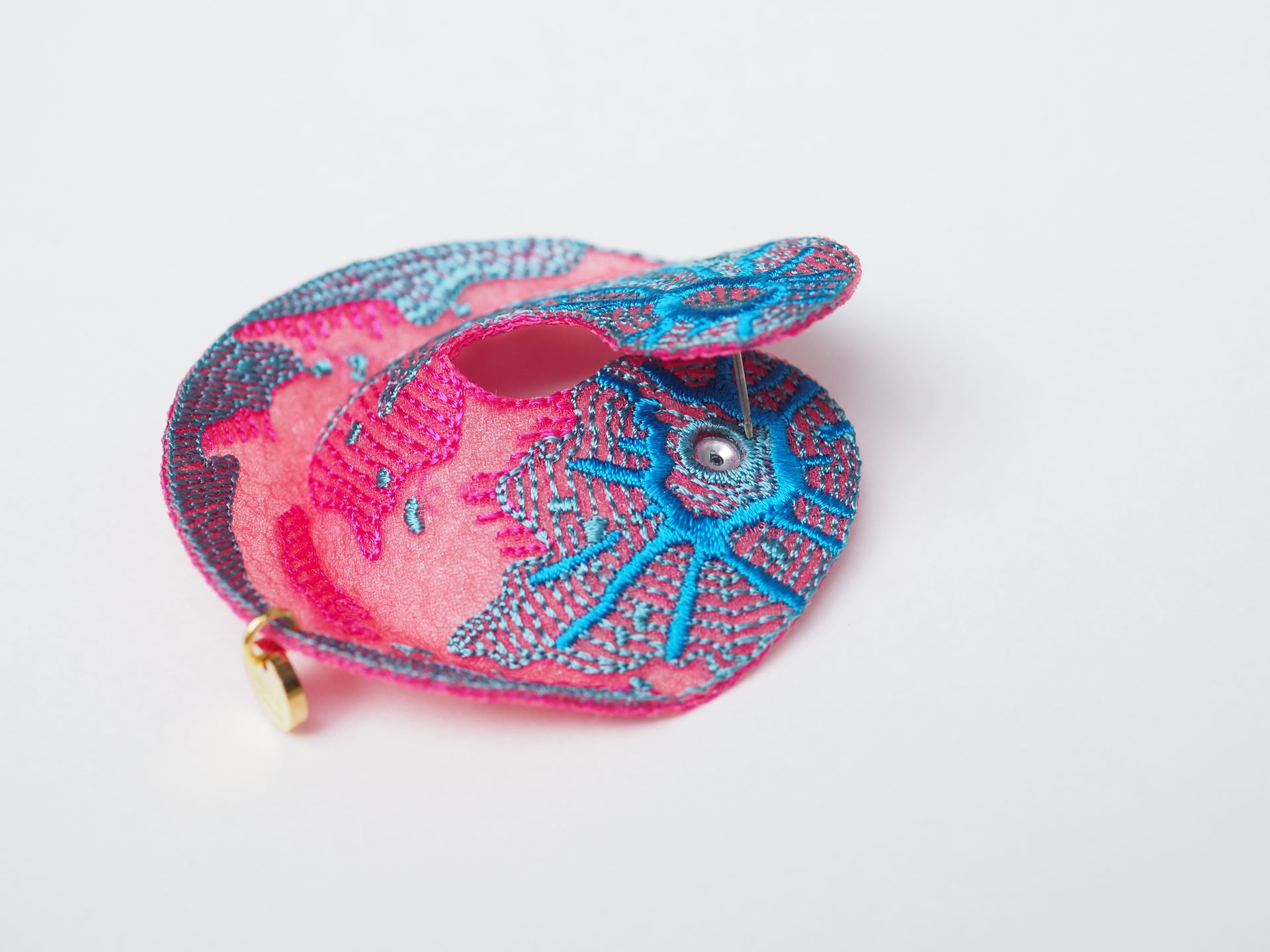 MOONGLOW / EARRINGS / PINK