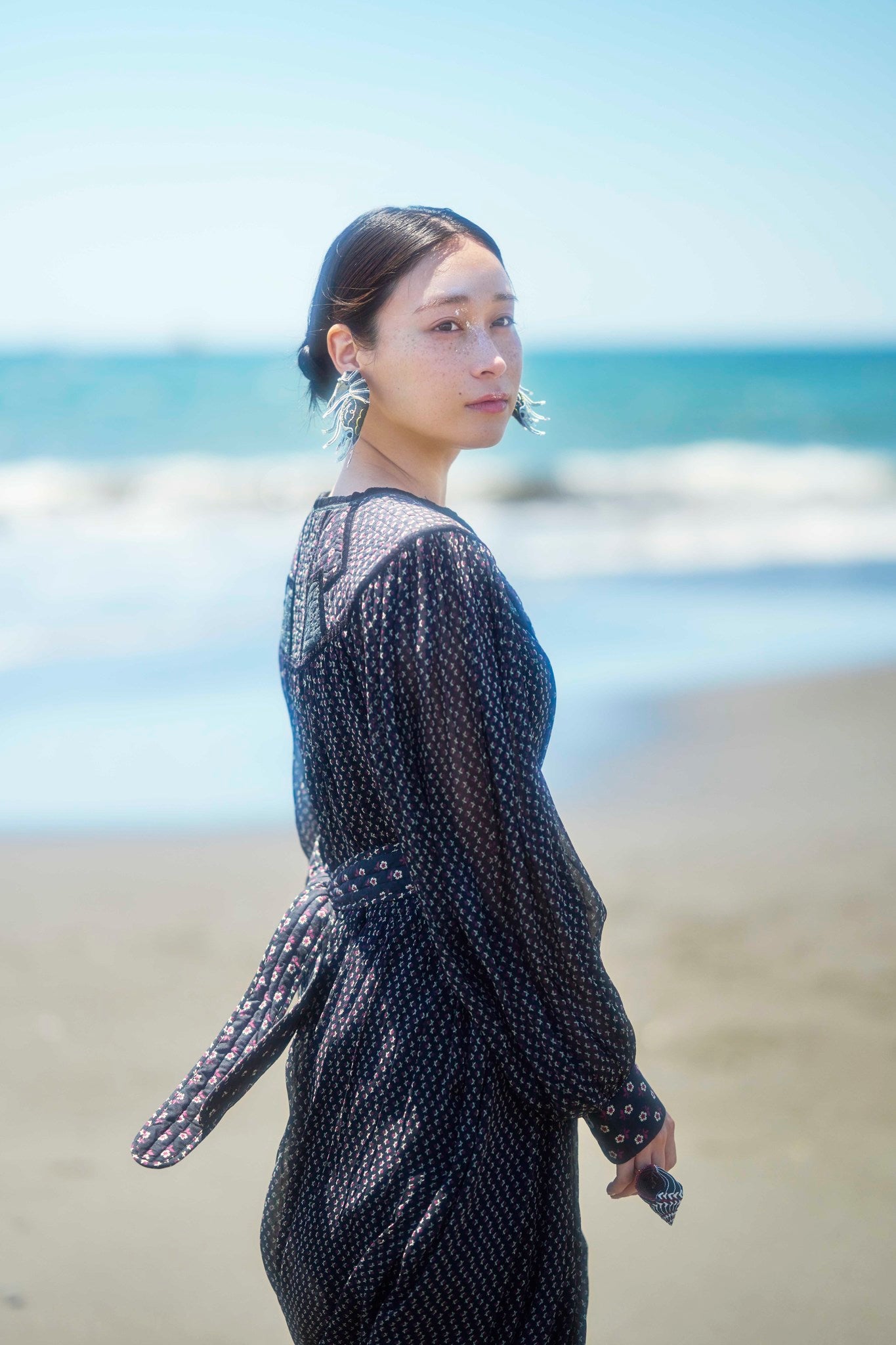 SHRIMPS / EARRING / BLACK