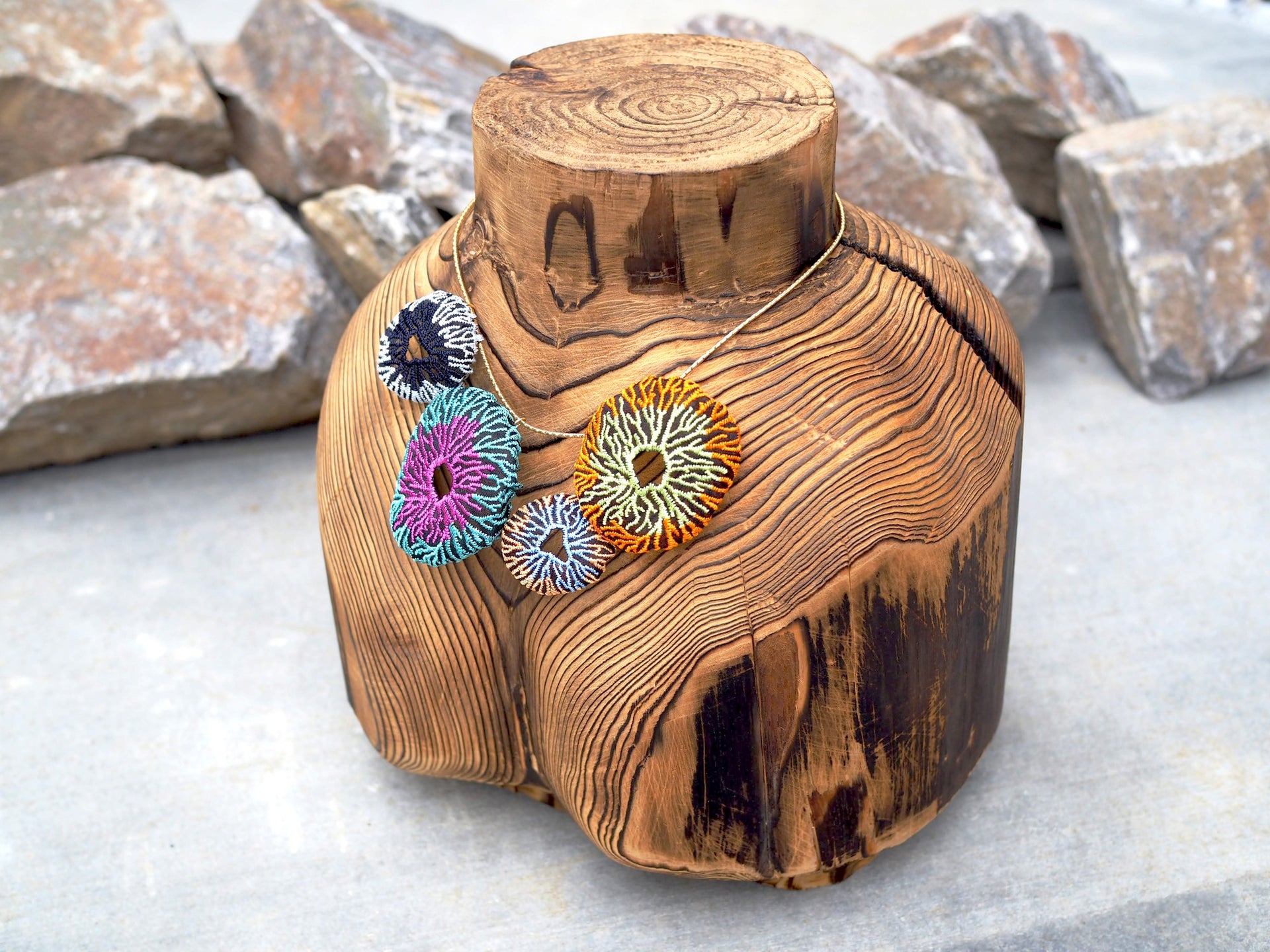 CORAL EGG / NECKLACE / MULTI COLOR