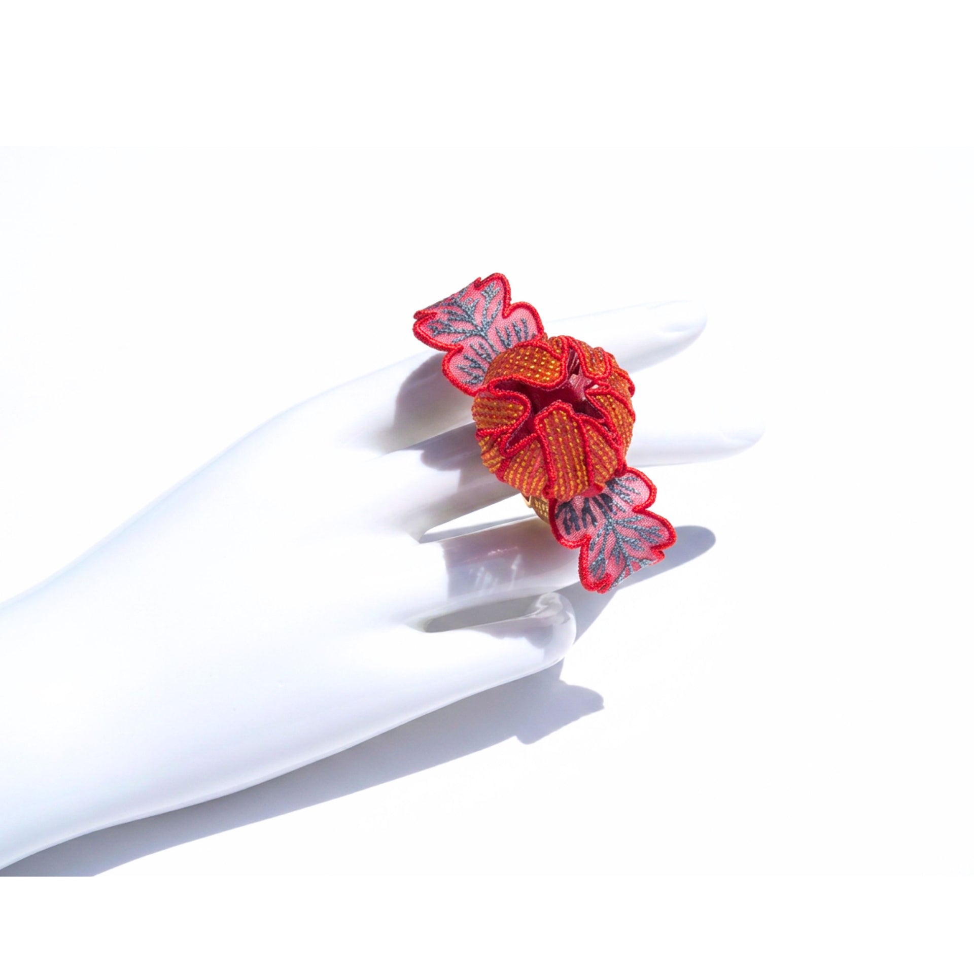 ANGEL ORB / RING / EAR CUFF / RED