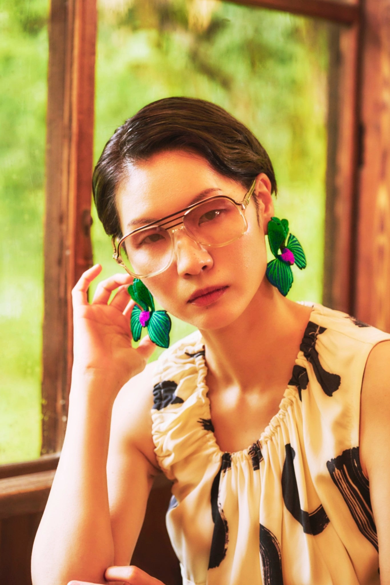 CLICK FLORA / EARRING / BLACK