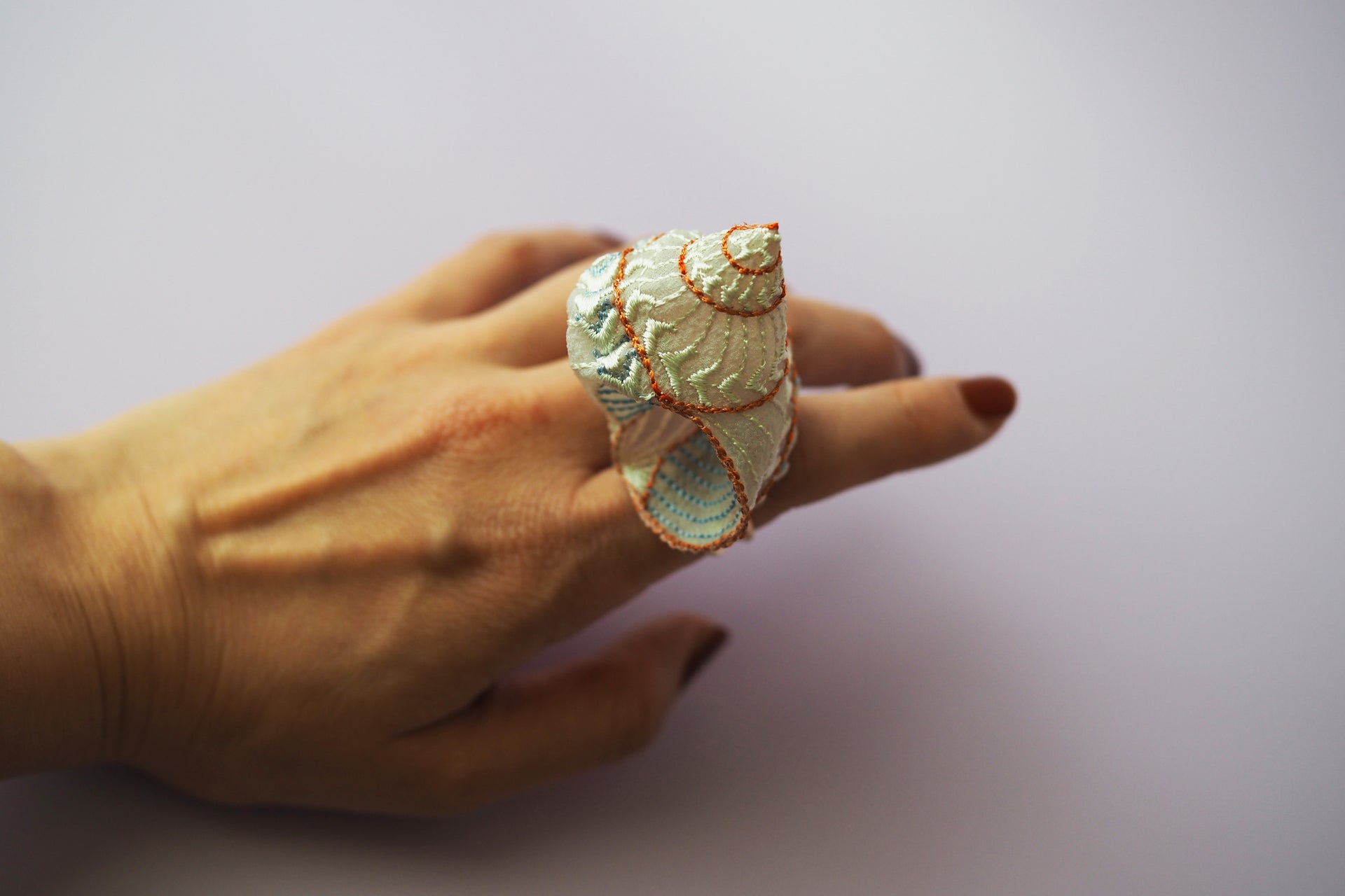 CONCH / RING / IVORY