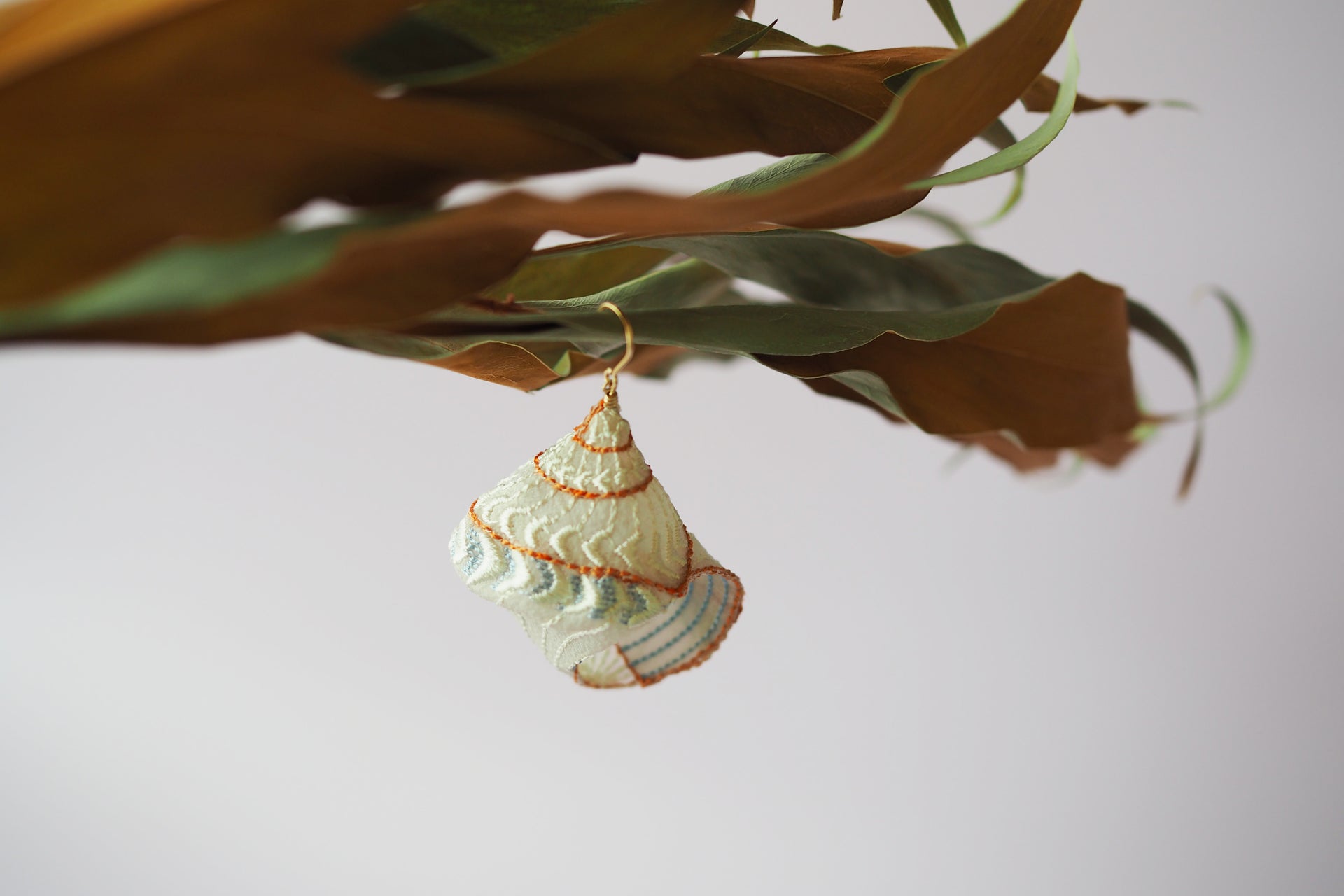 ARRO / CONCH / EARRING / IVORY