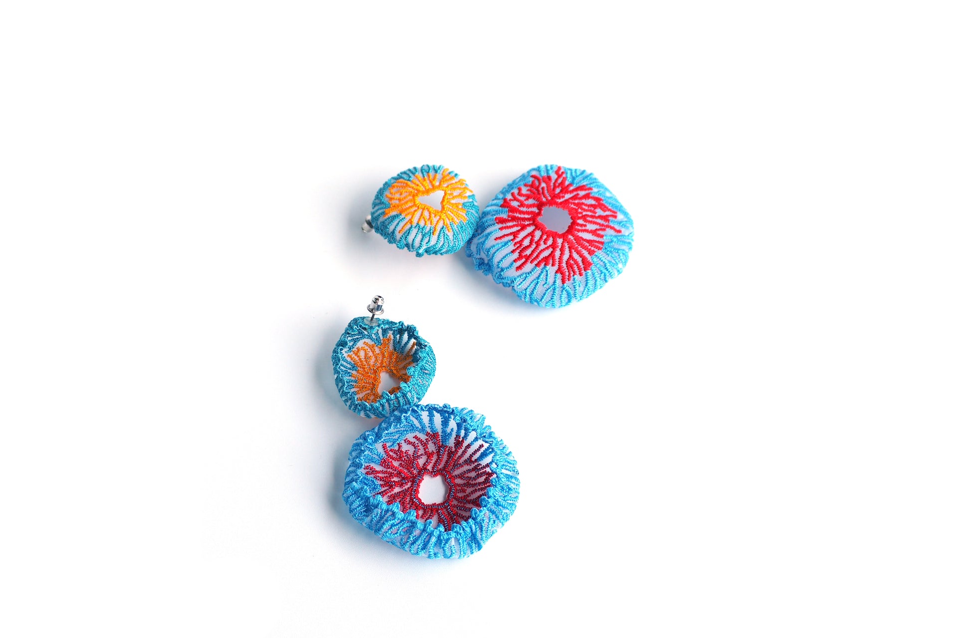 ARRO / CORAL EGG / EARRINGS / RED