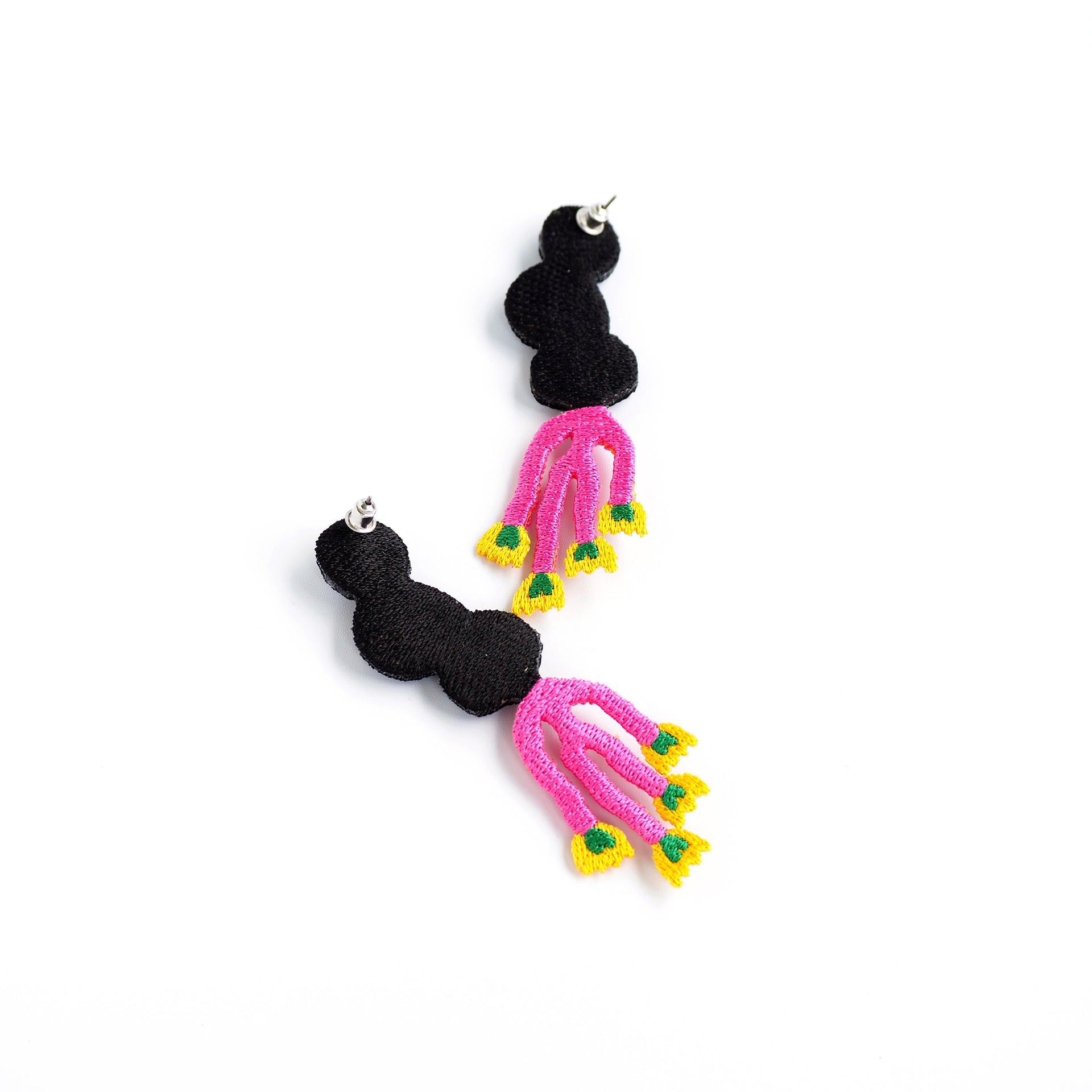 NOI / EARRINGS / BLACK