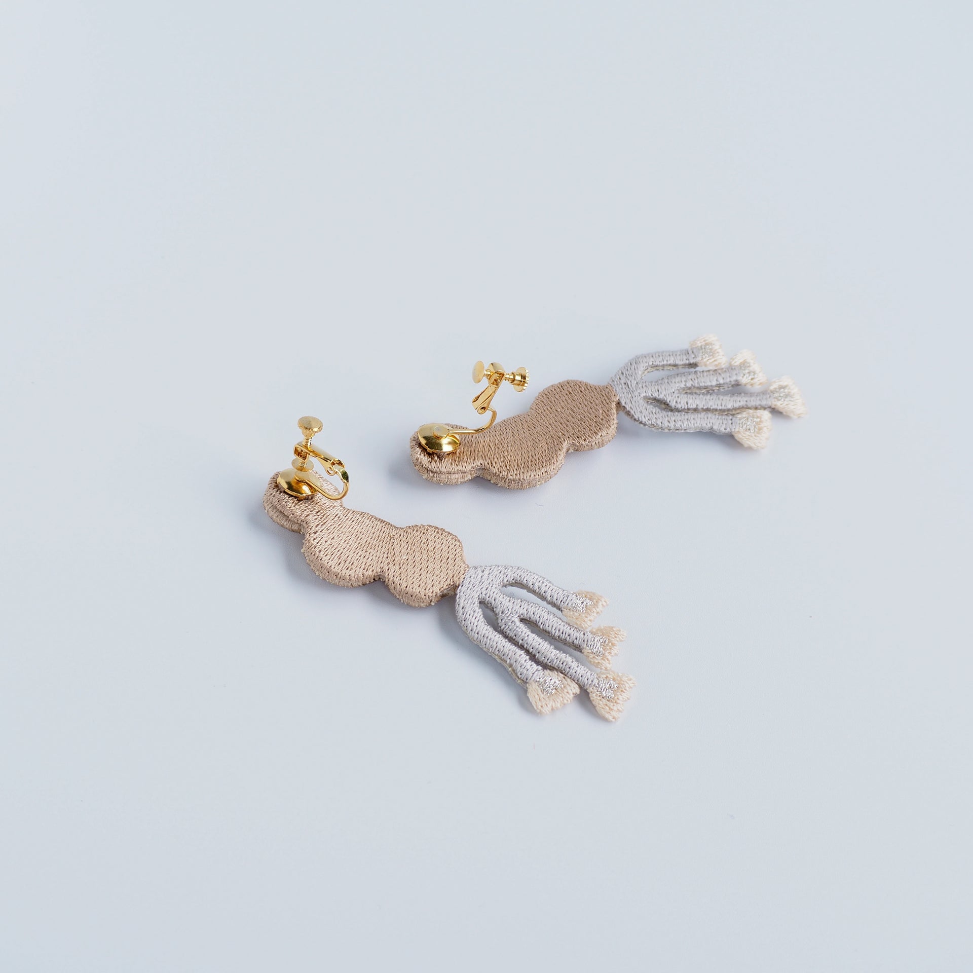 NOI / EARRINGS / IVORY