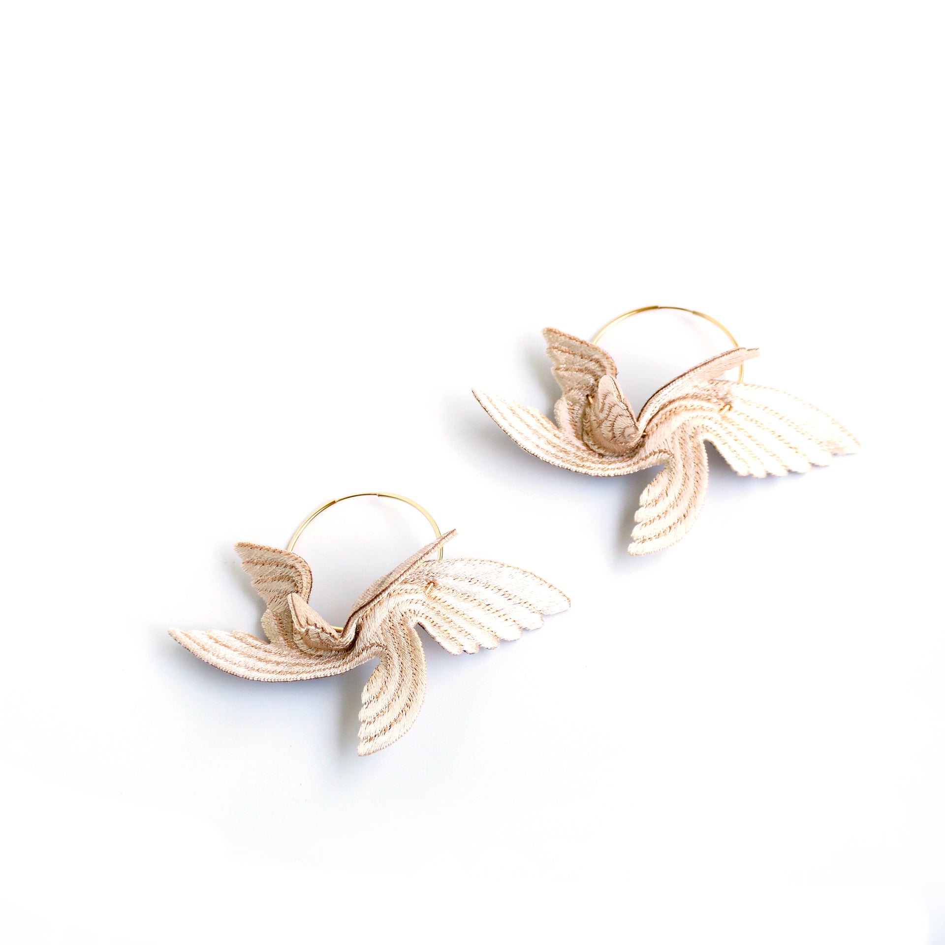 JOY "LITTLE BIRD" / EARRINGS / IVORY