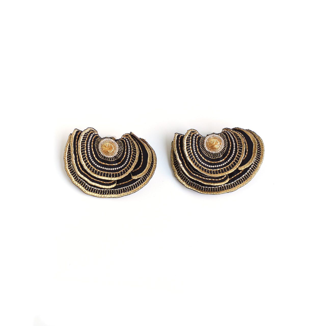 TURKEY TAIL / EARRINGS / GOLD