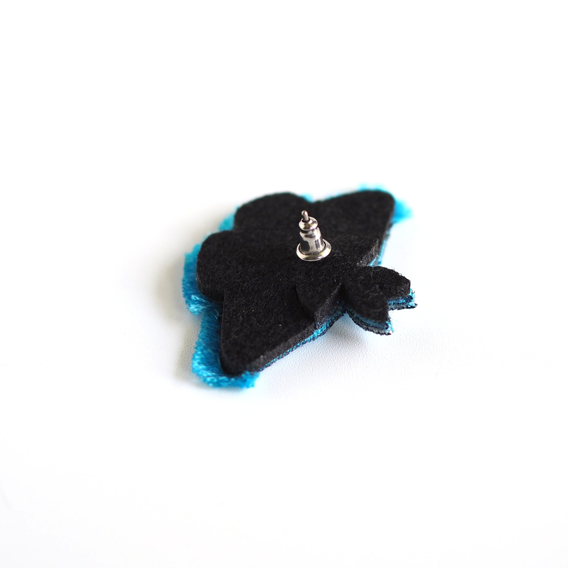 MOTH / EARRING EAR-CLIP / TURQUOISE