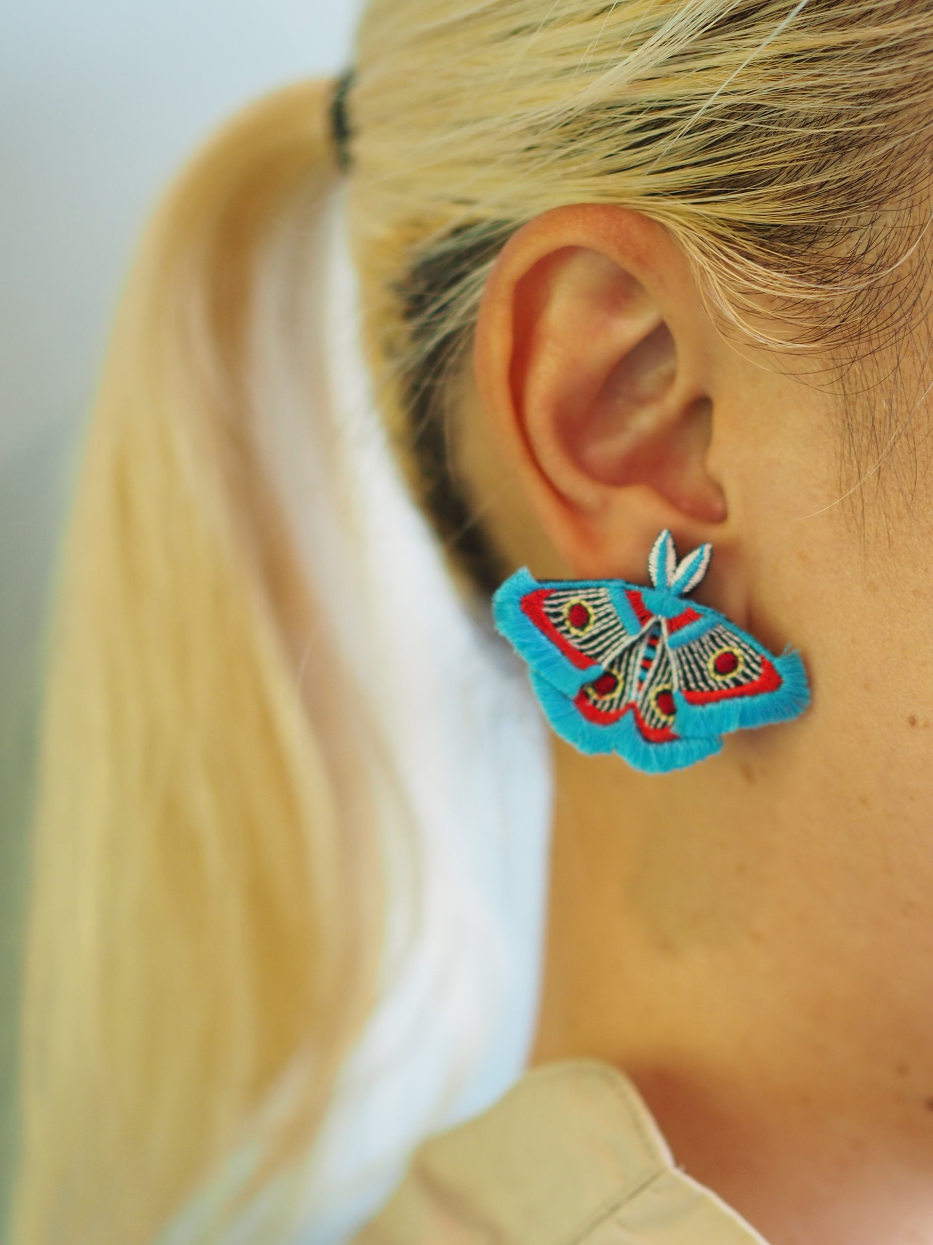 MOTH / EARRING EAR-CLIP / TURQUOISE
