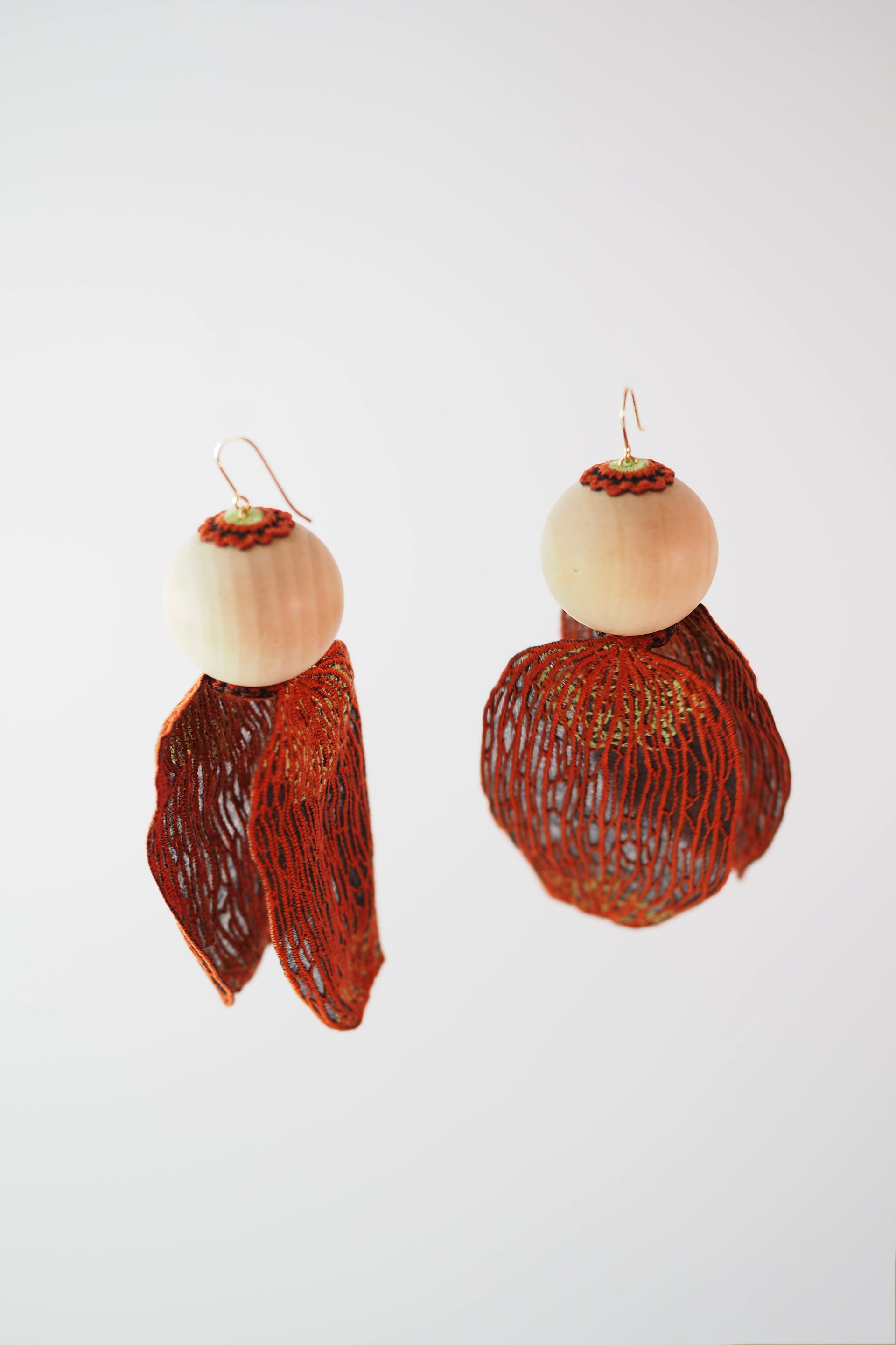 KALA / EARRINGS / ORANGE