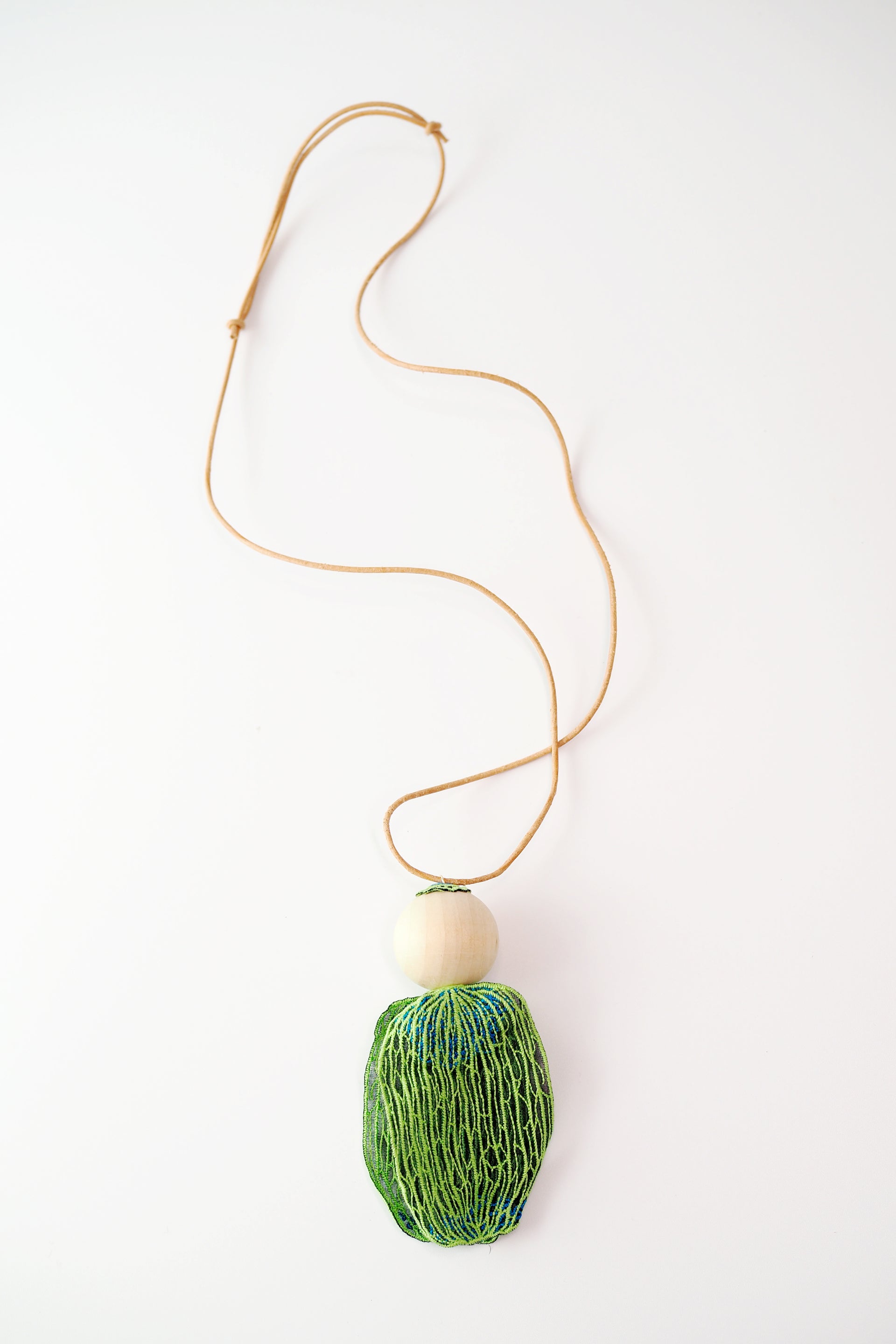 KALA / NECKLACE / GREEN