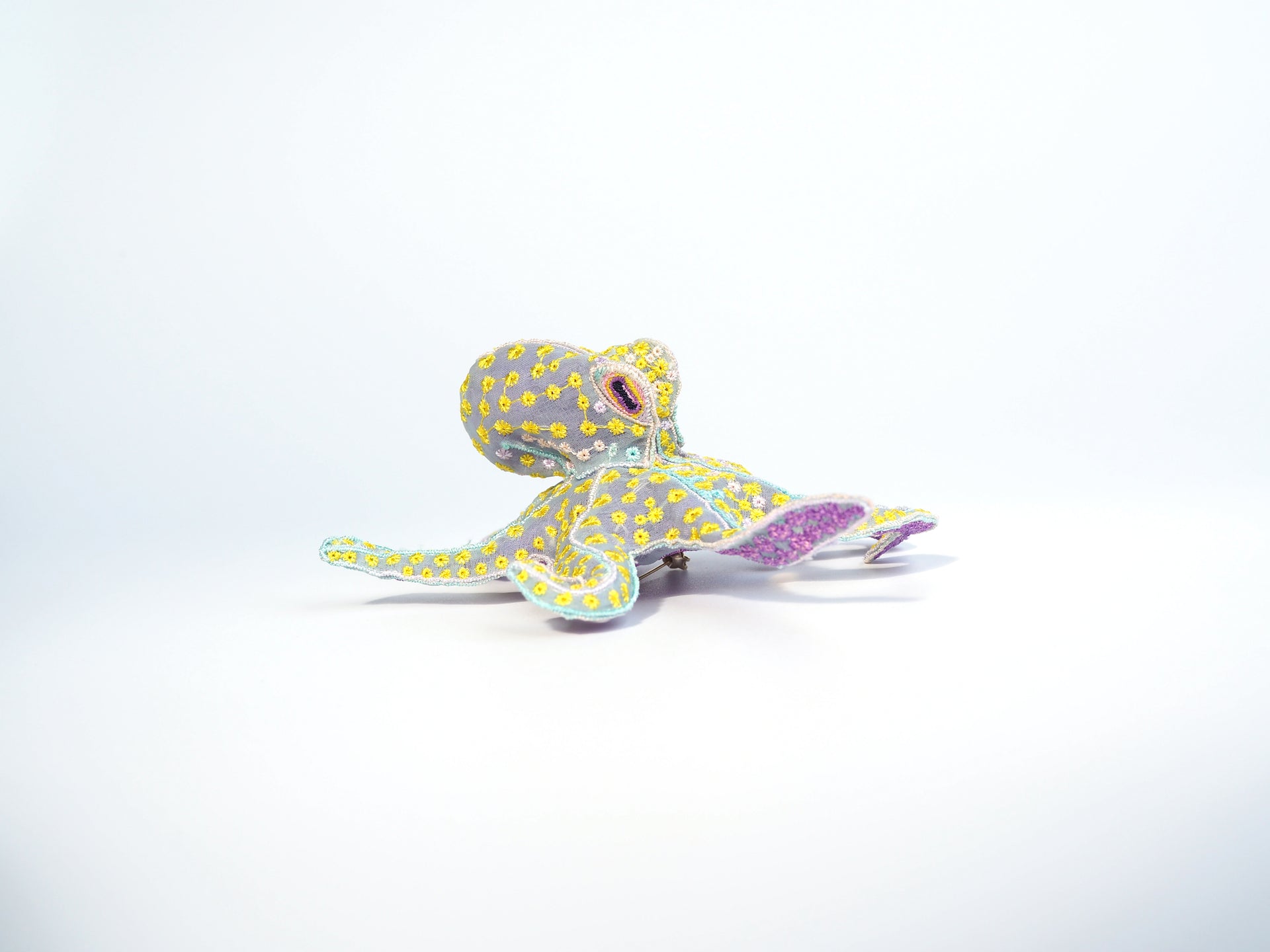 FLORA OCTOPUS / BROOCH / YELLOW