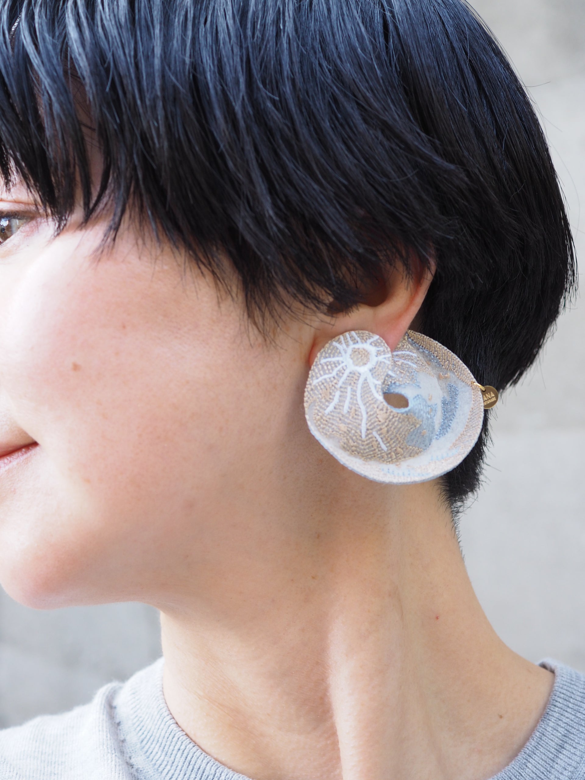 MOONGLOW  / EARRINGS / IVORY