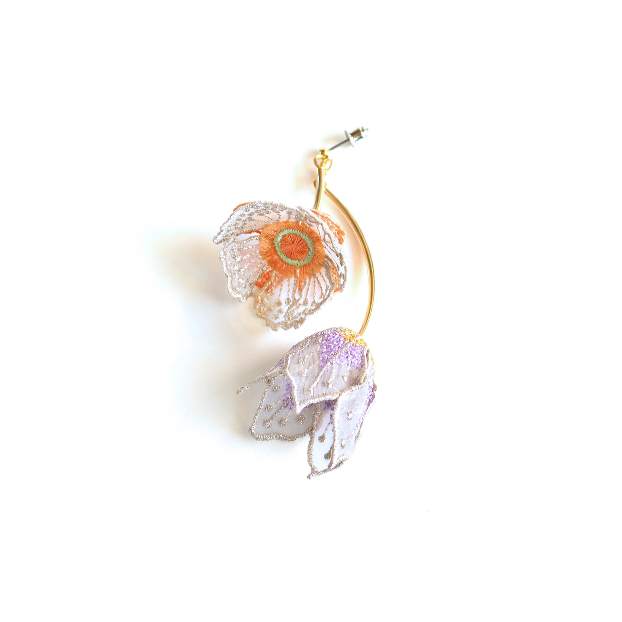 FLOWERS AT DAWN / EARRING / IVORY