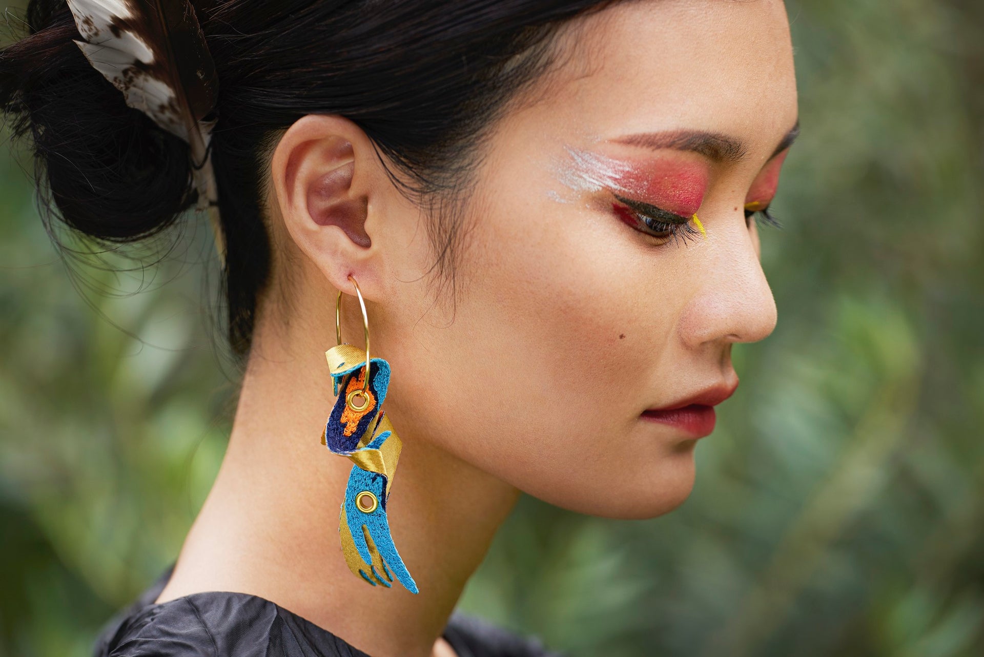 CLAW / EARRINGS / BLUE