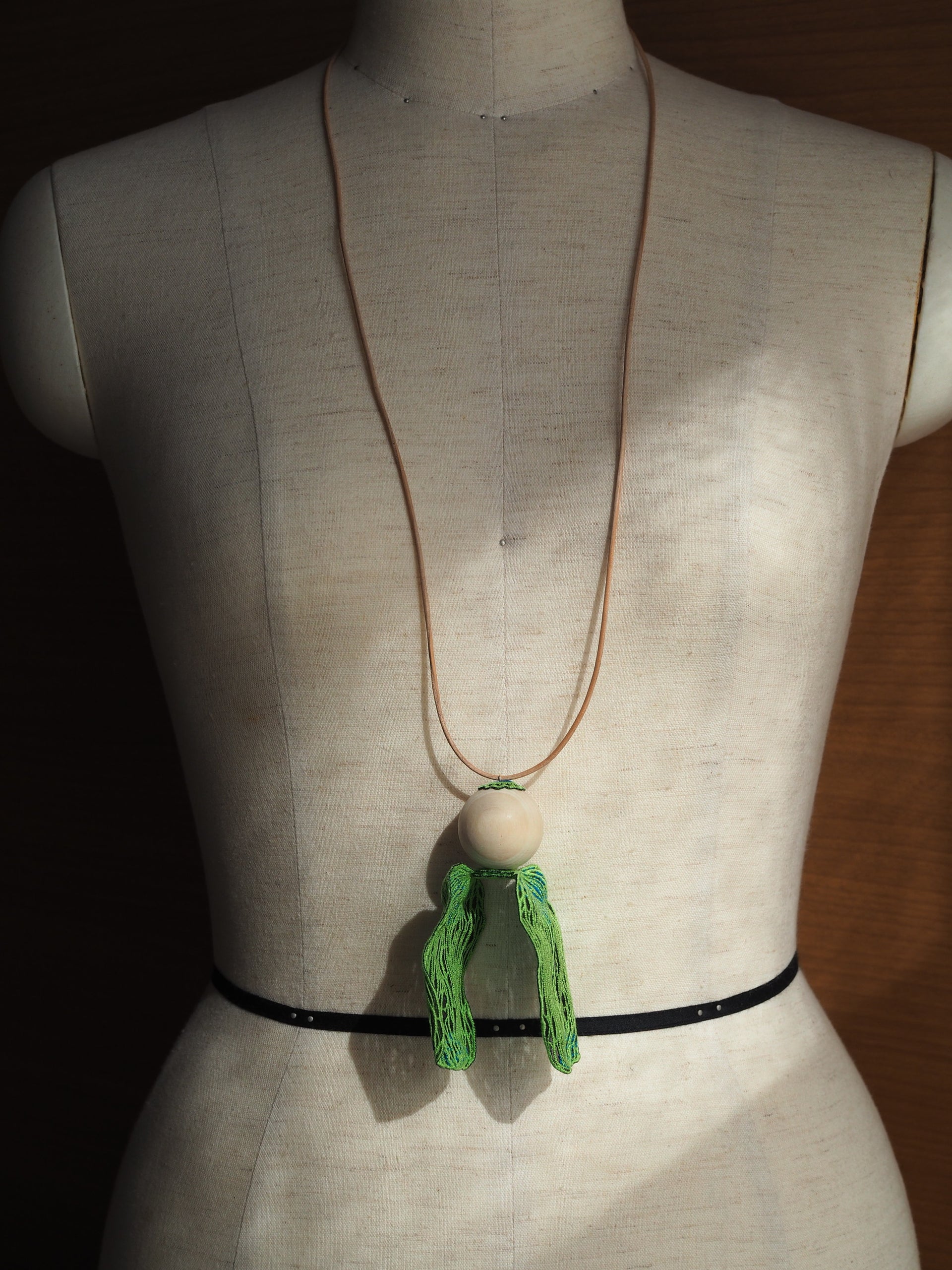 KALA / NECKLACE / GREEN