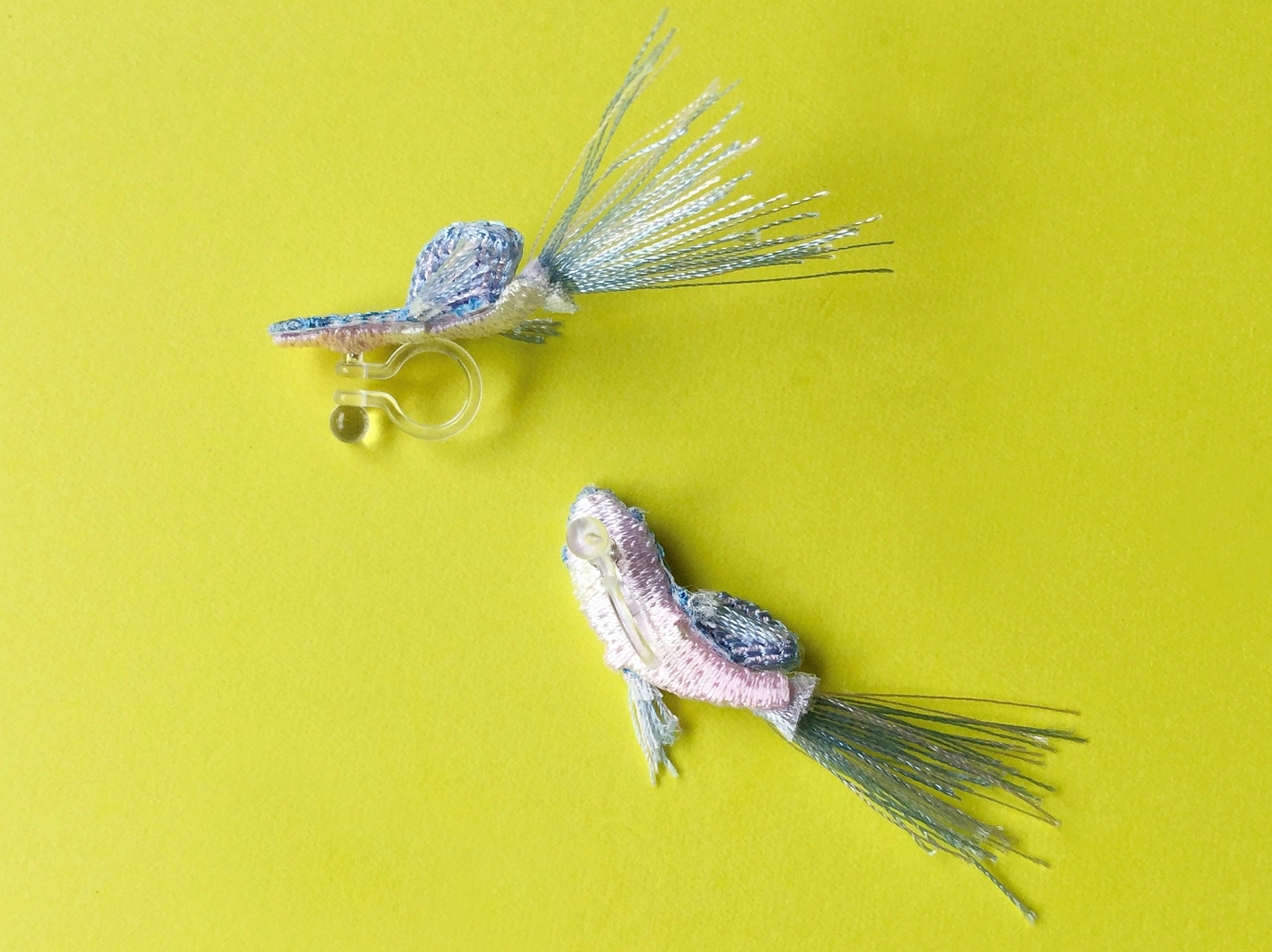 TROPICAL FISH / EARRINGS / BABY PINK