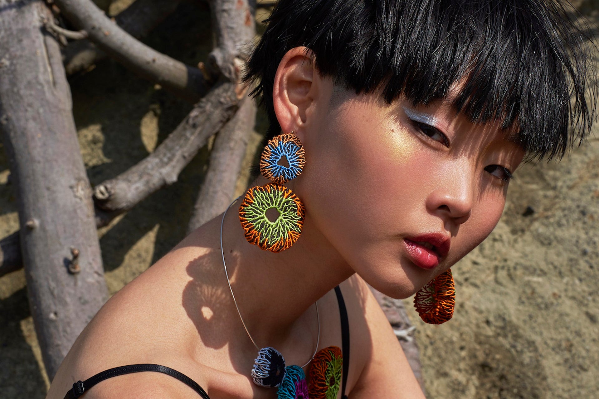 ARRO / CORAL EGG / EARRINGS / ECRU