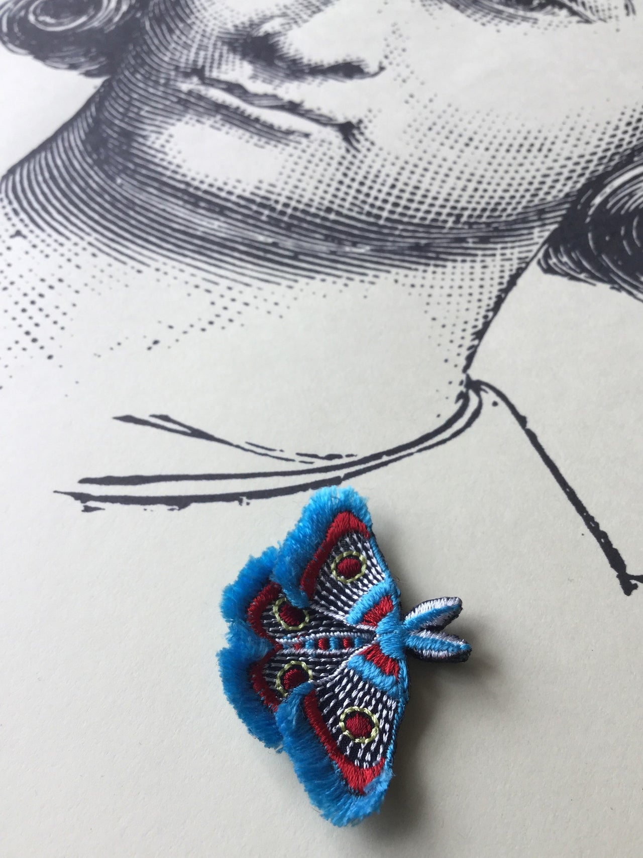 MOTH / BROOCH / TURQUOISE