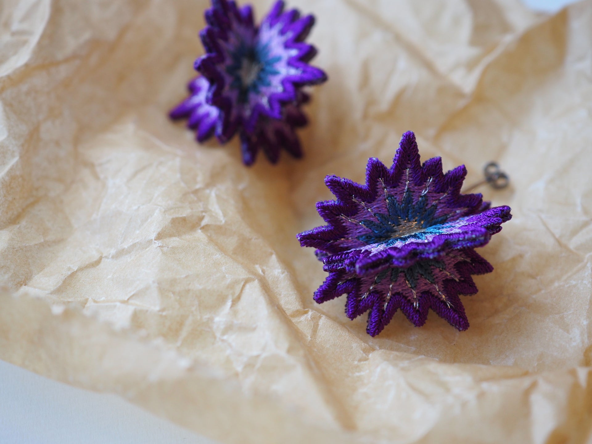 SPUTNIK / EARRINGS / PURPLE