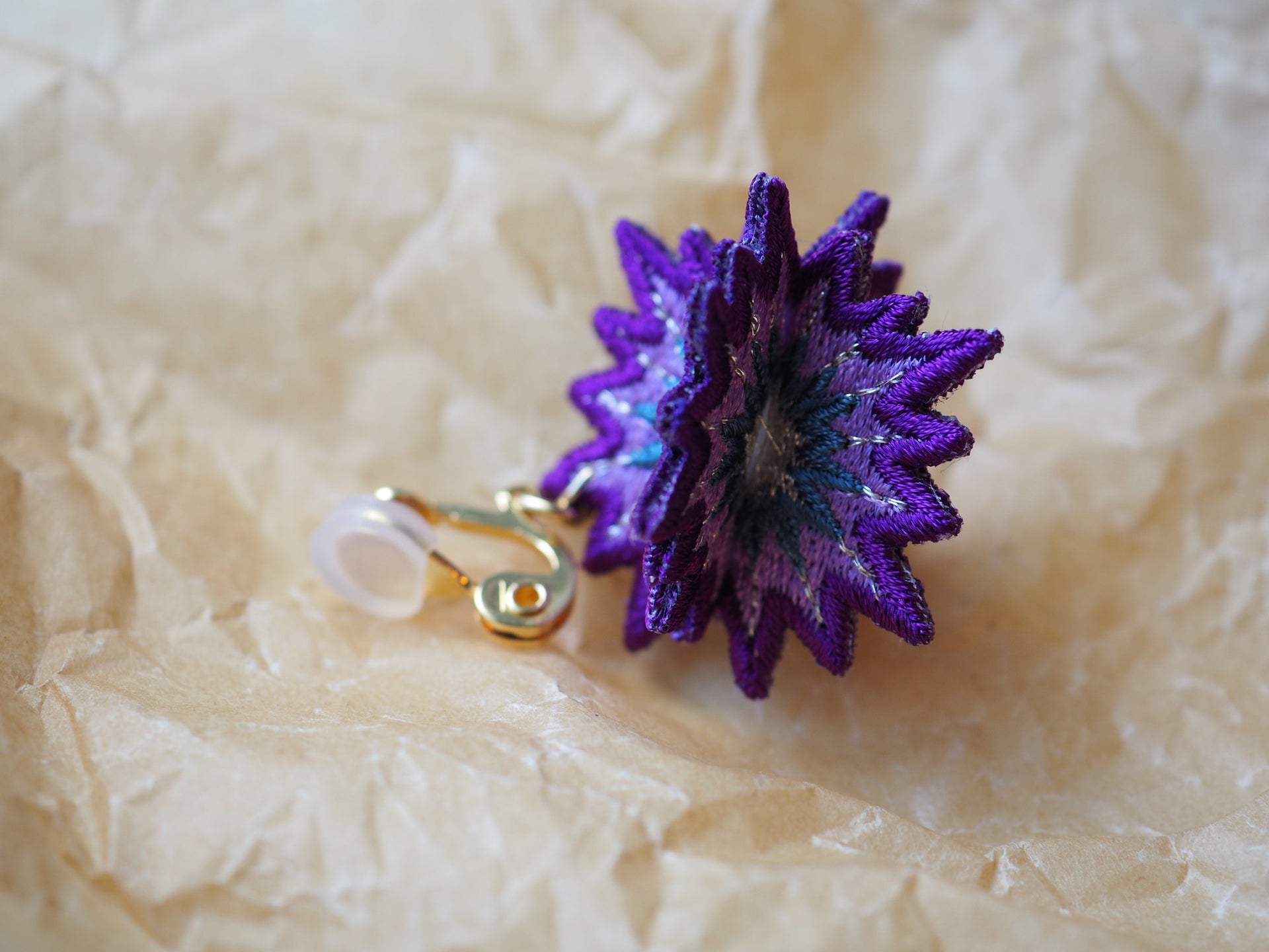 SPUTNIK / EARRINGS / PURPLE