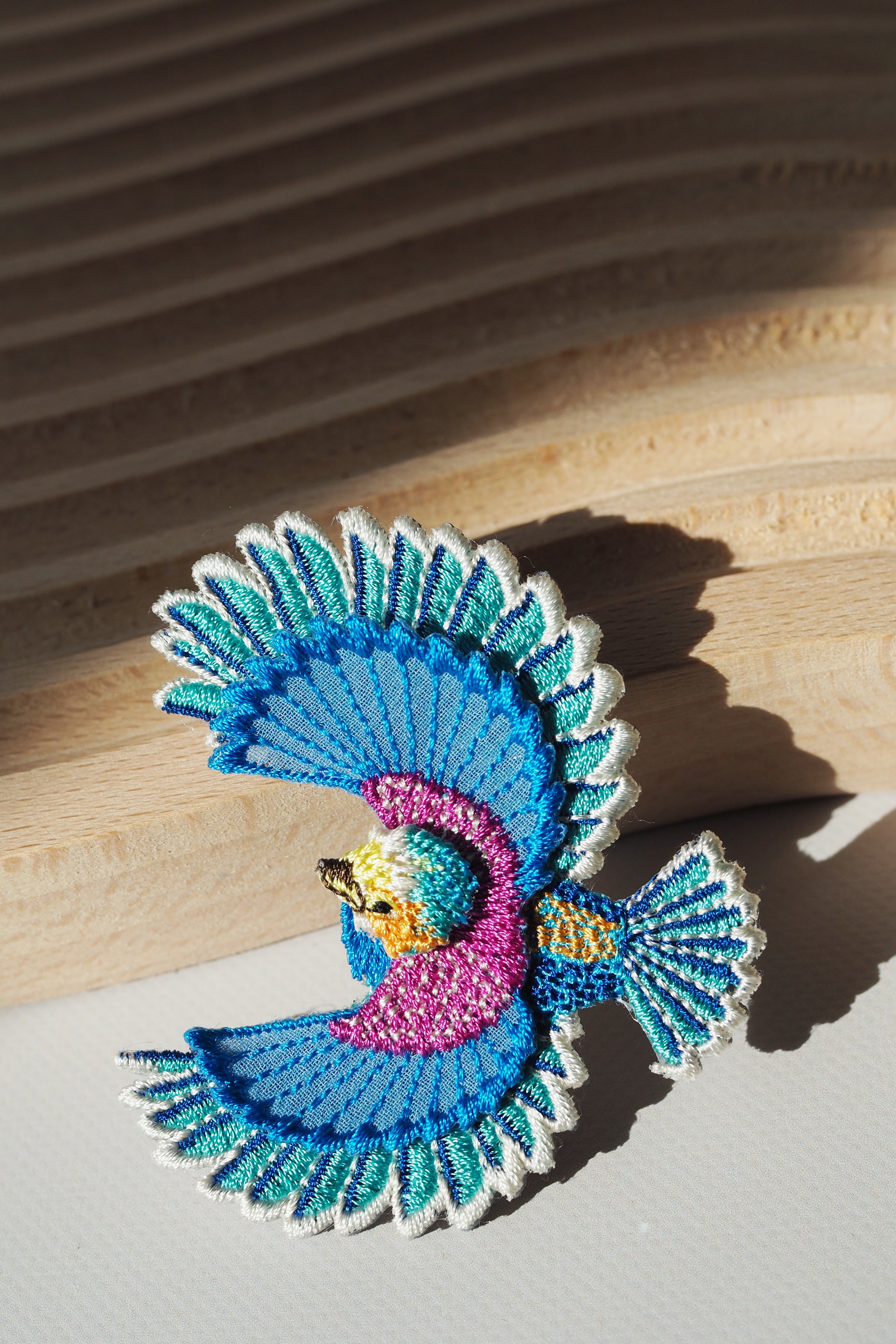 BIRD / BROOCH / BLUE