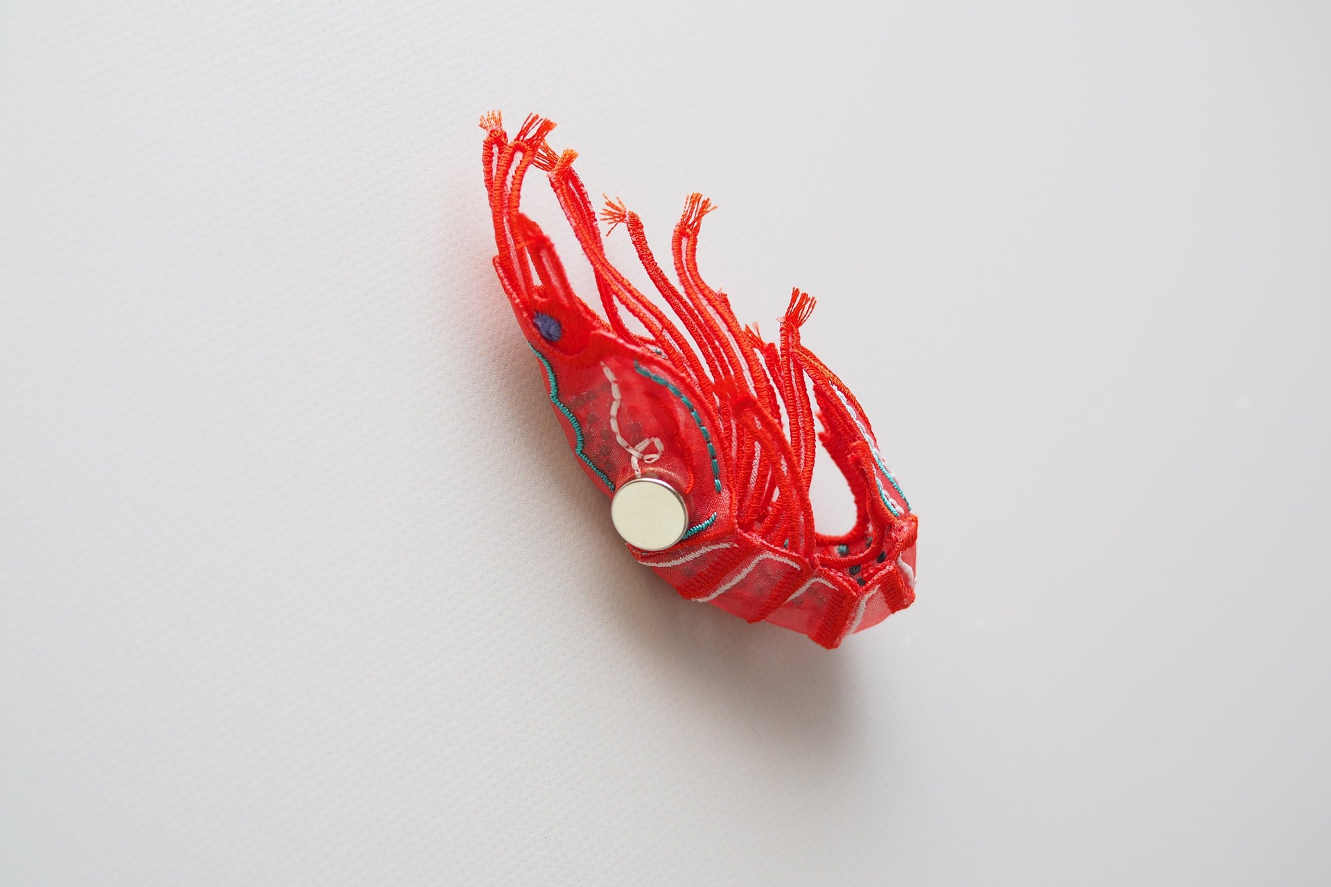 SHRIMPS / BROOCH / RED