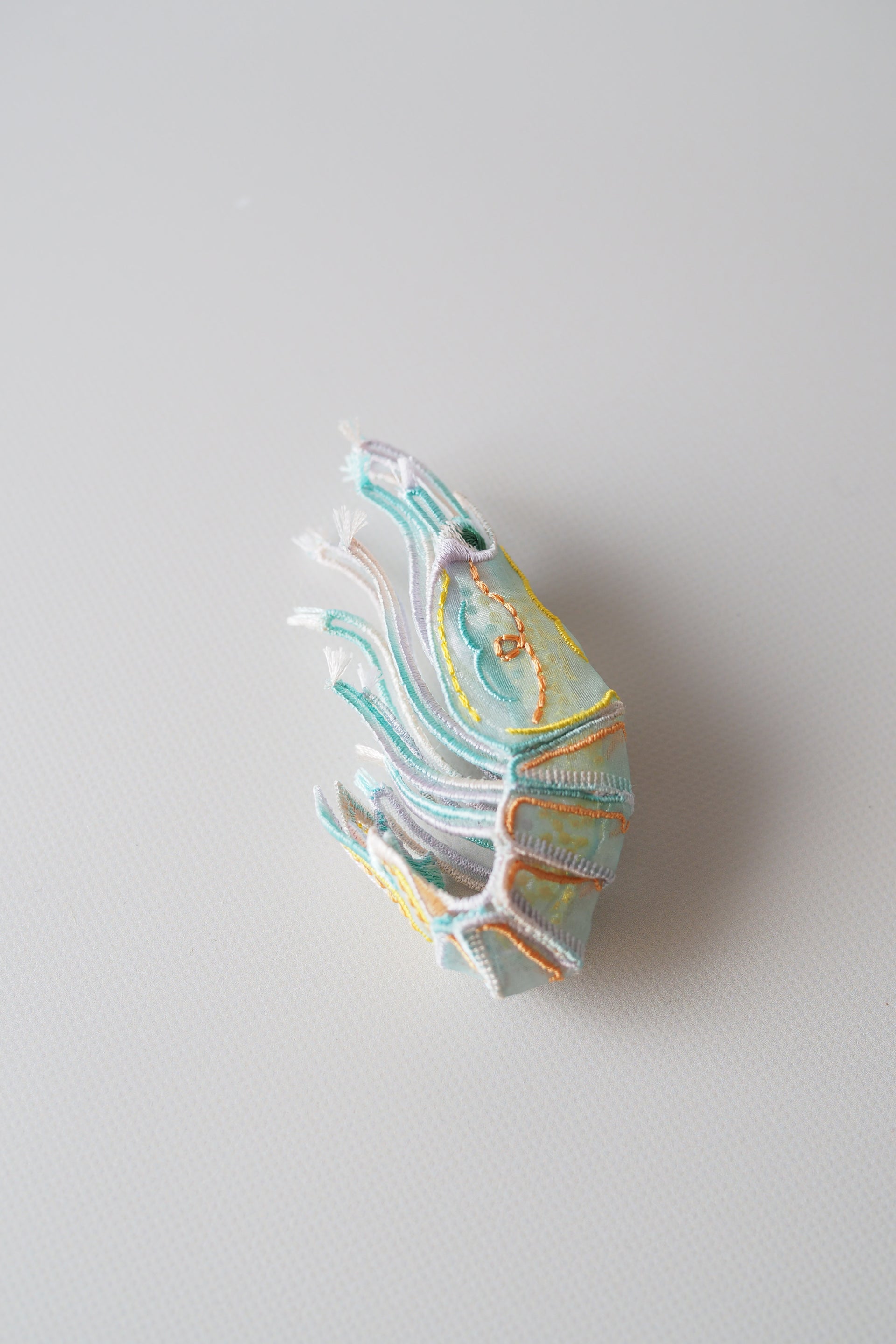 SHRIMPS / BROOCH / AQUA