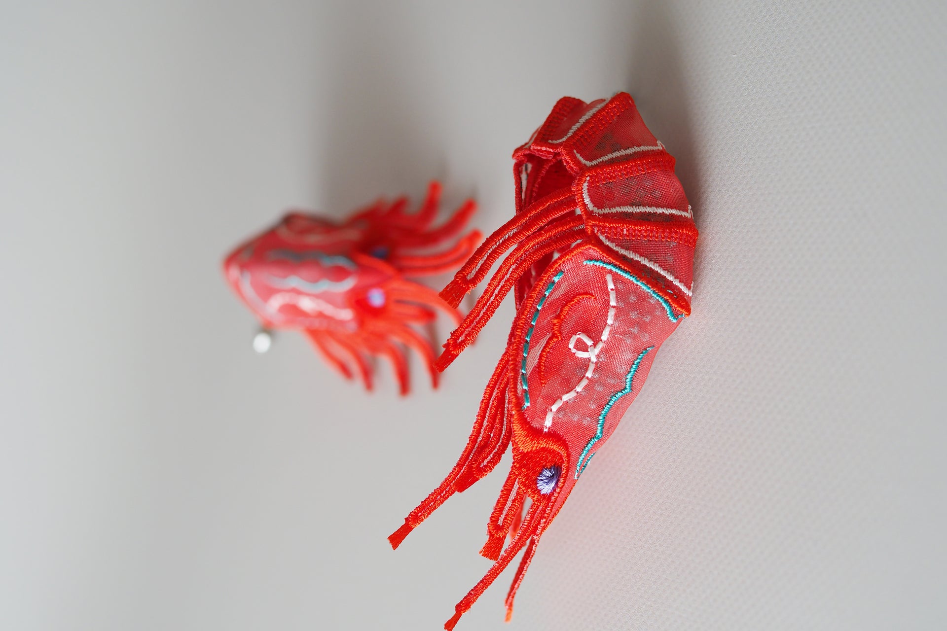 ARRO / SHRIMPS / EARRING / RED