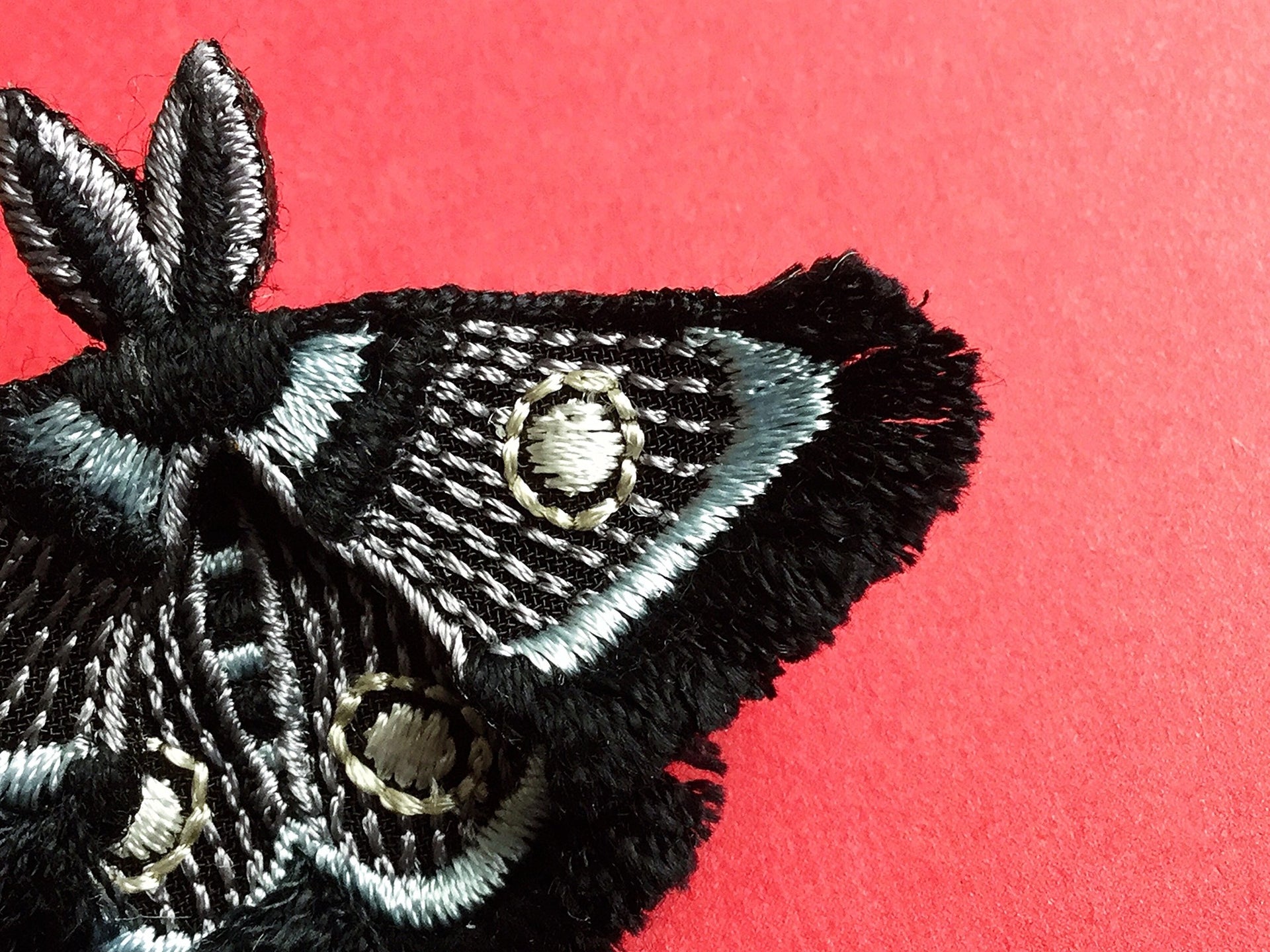 MOTH / BROOCH / BLACK