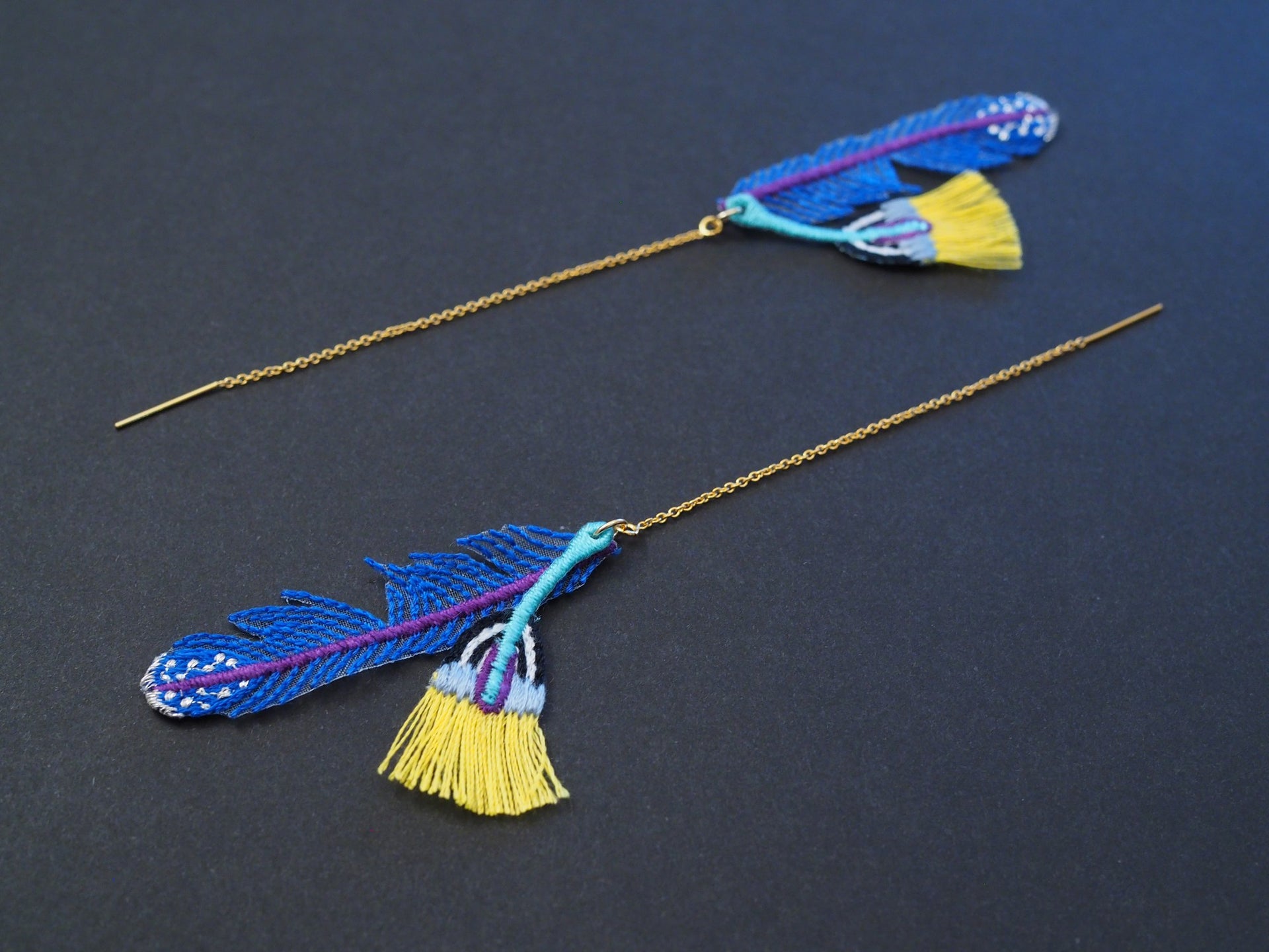 PLUME / EARRINGS / BLUE