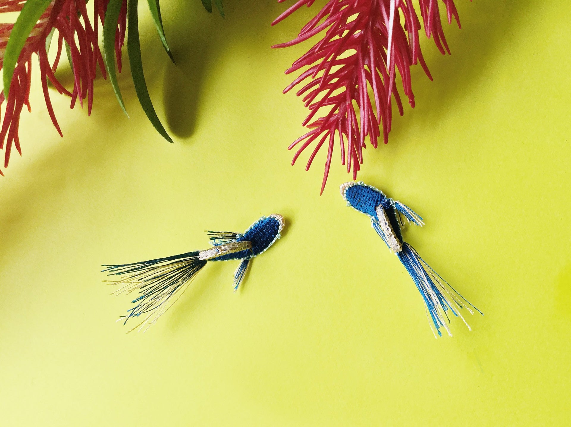 TROPICAL FISH / EARRINGS / NAVY